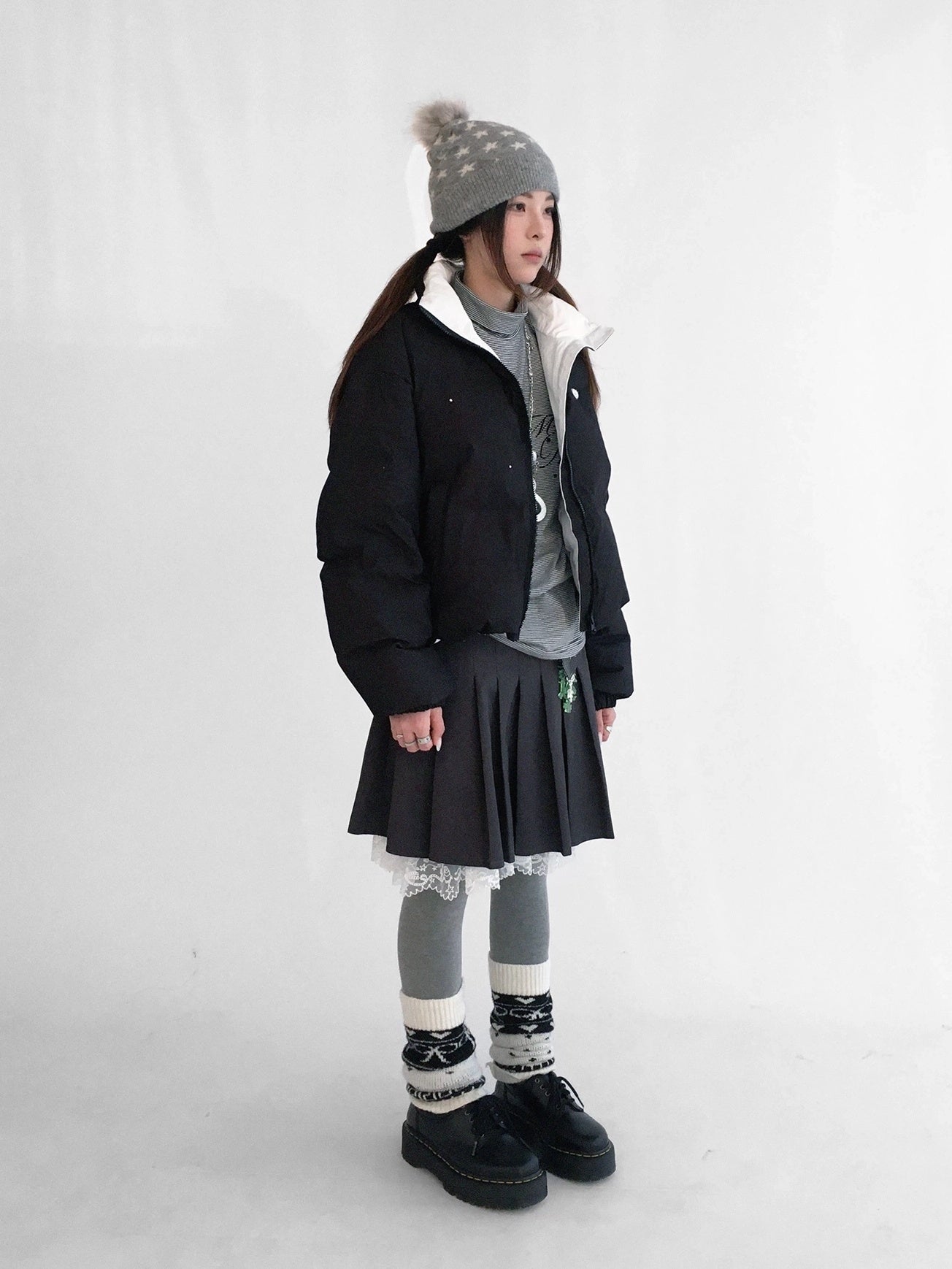 innomoood 90% White Duck Down Handpainted Print Loose Short Casual Women Down Jacket