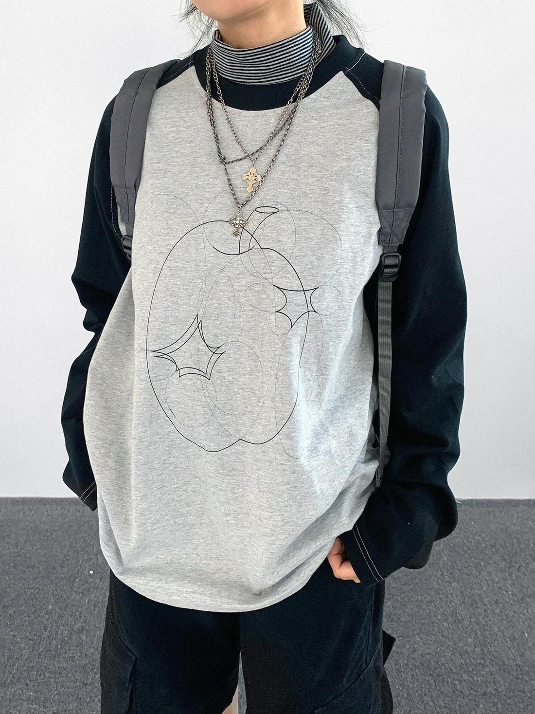 innomoood Apple Stitch Line Print T-shirt Long Sleeve Raglan Unisex