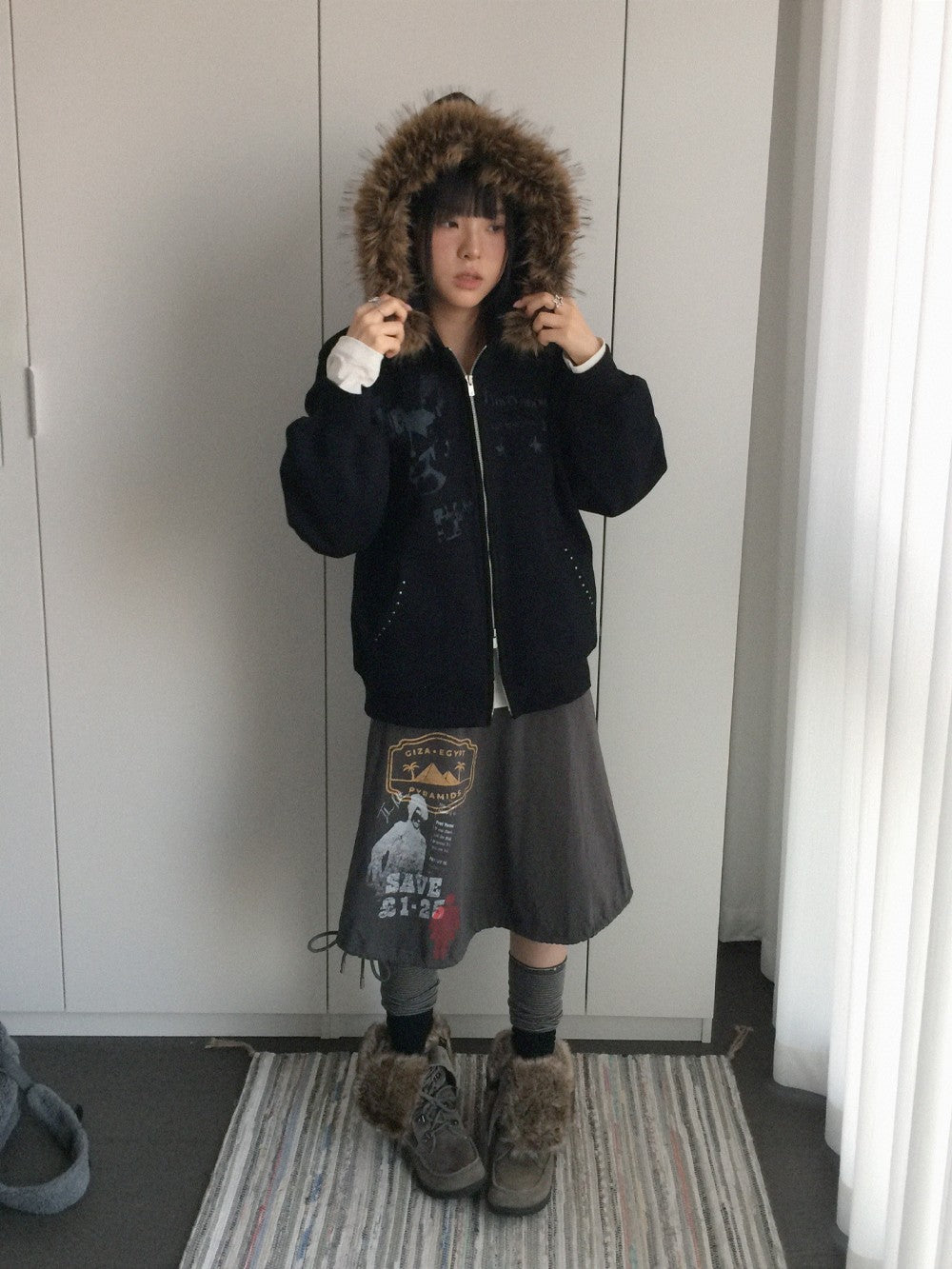 innomoood Corner Sticker Print Detachable Fur Collar Rivet Women&