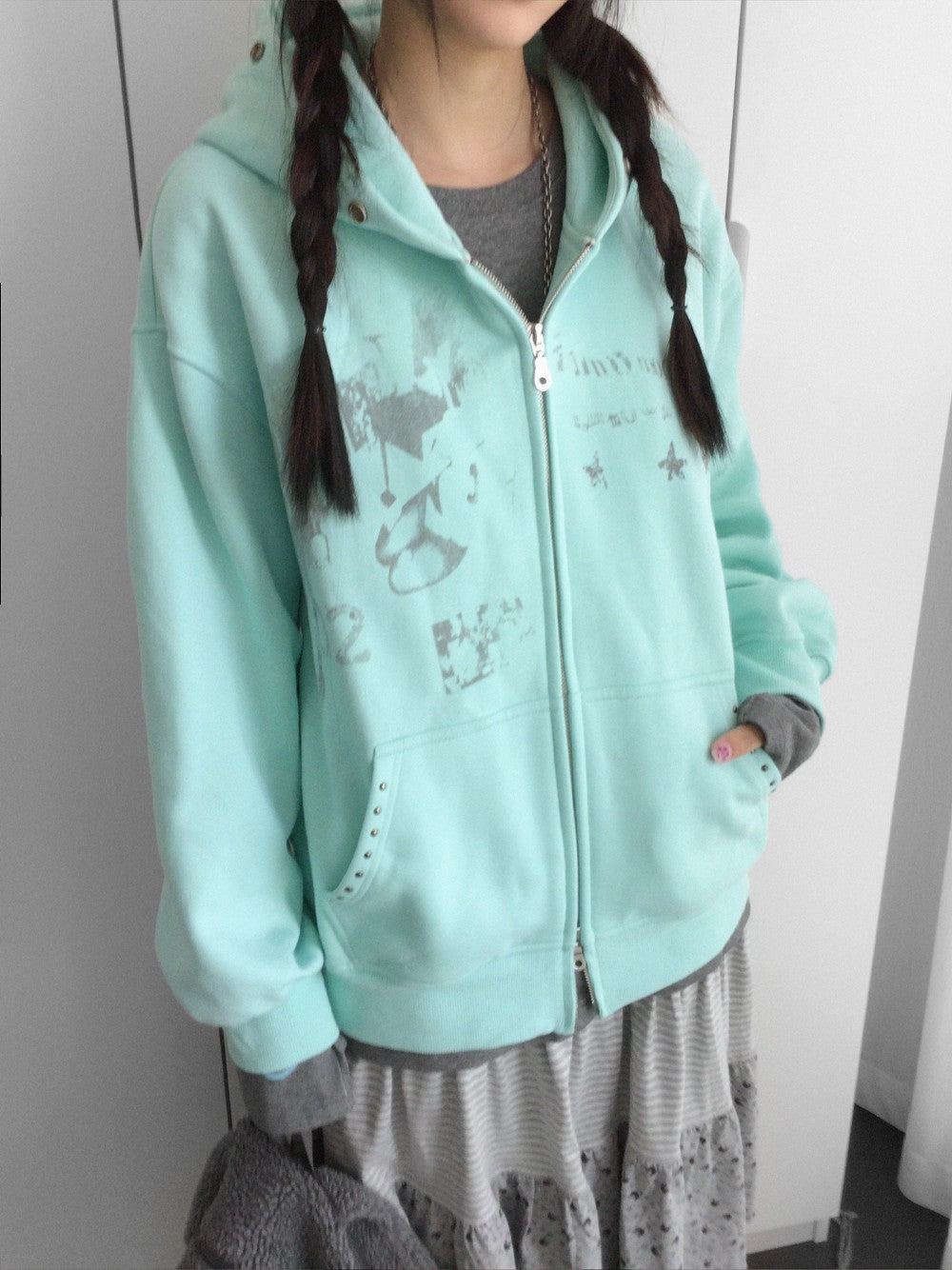 innomoood Corner Sticker Print Detachable Fur Collar Rivet Women&