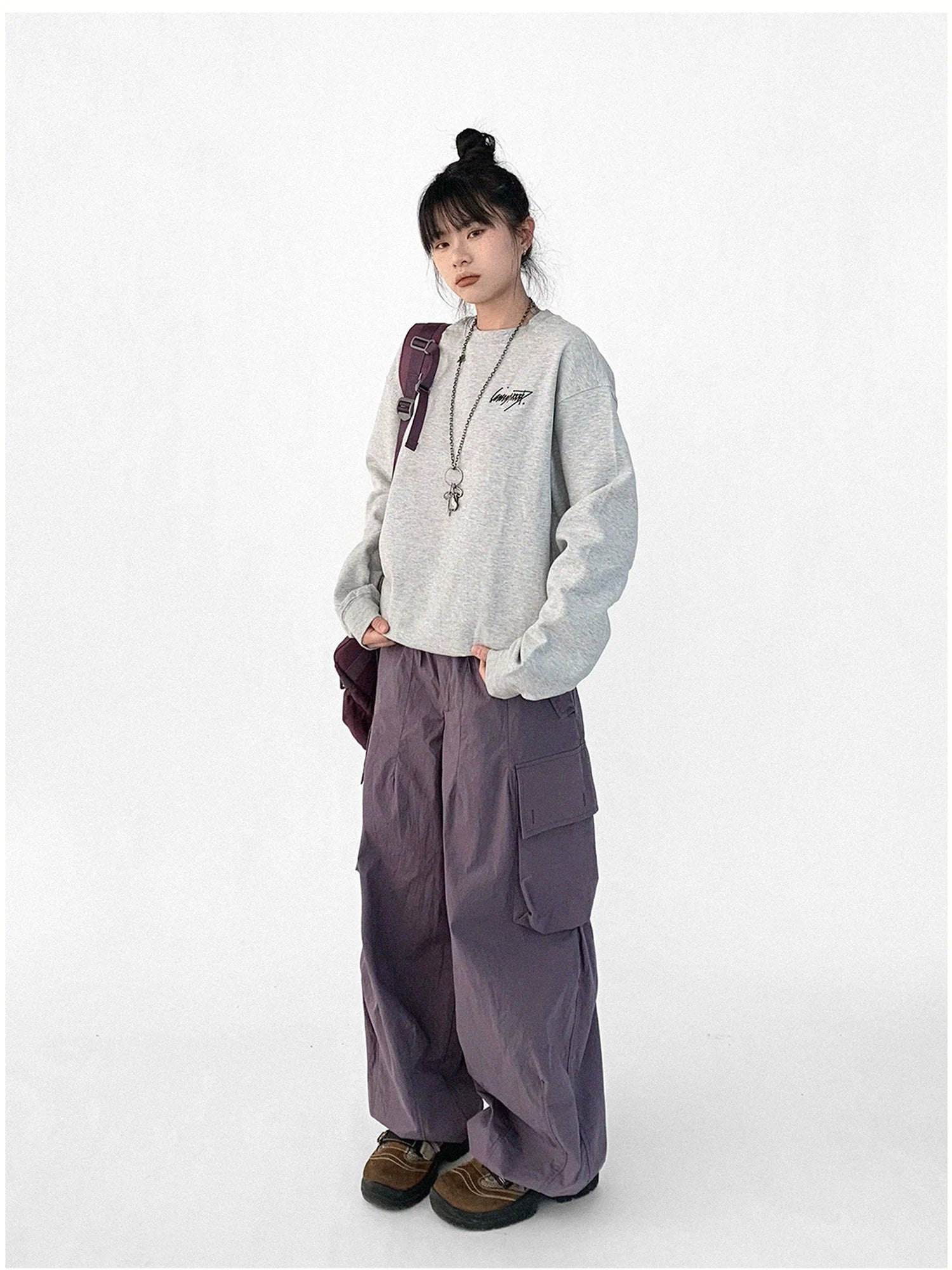 Cotton Elastic Sleeve Round Neck Embroidered Logo Sweatshirt