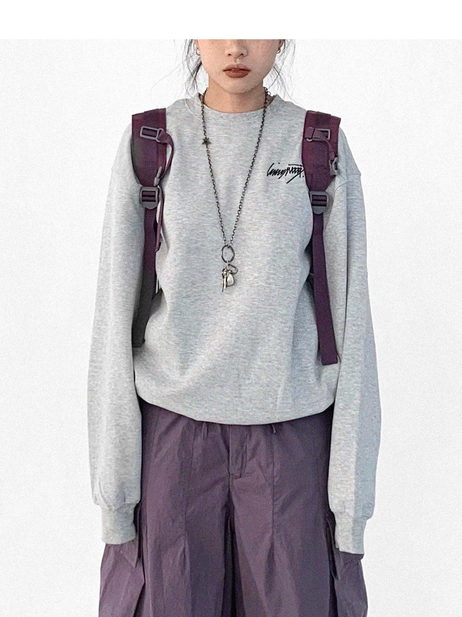 innomoood Cotton Elastic Sleeve Round Neck Embroidered Logo Sweatshirt