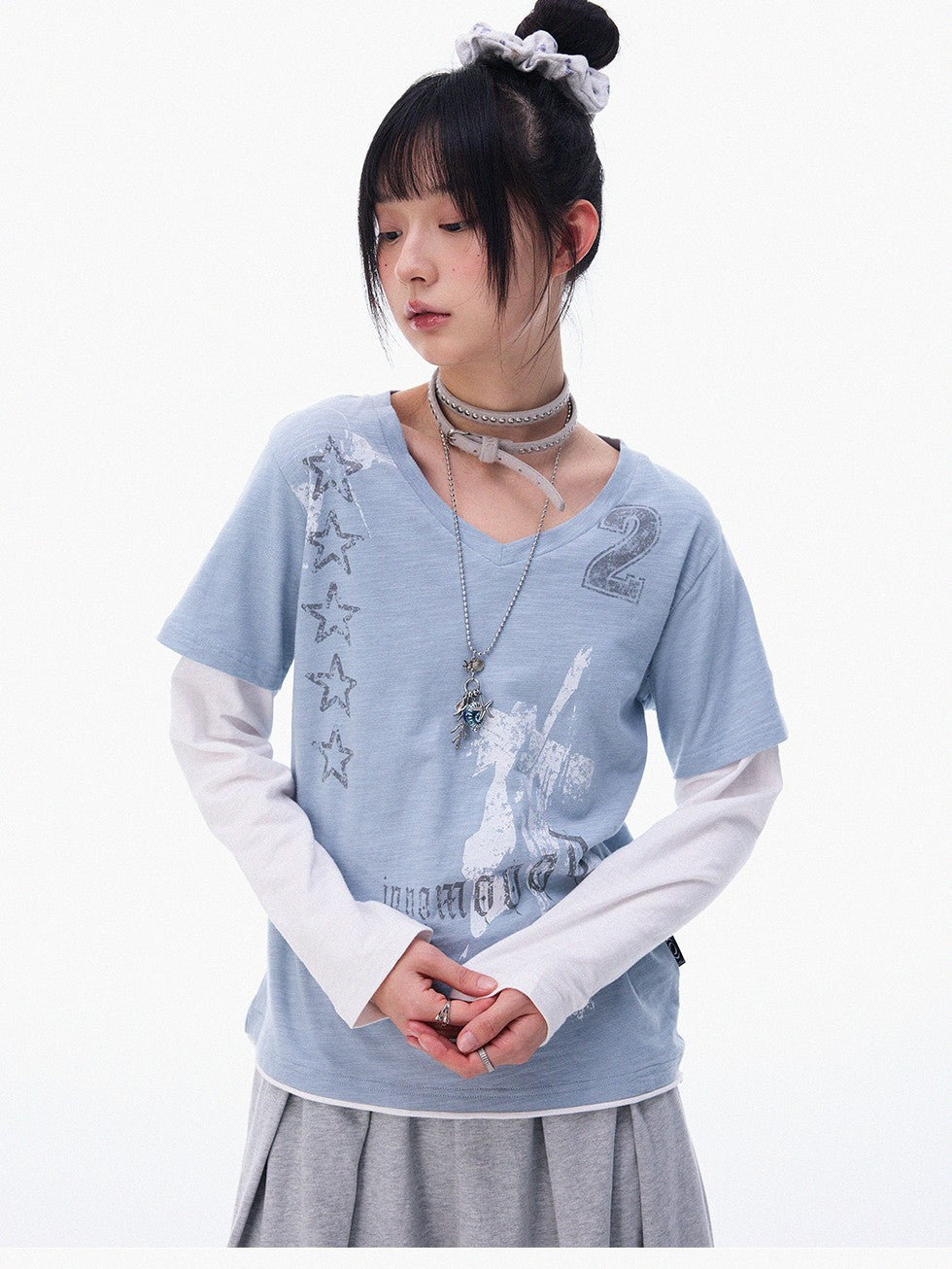 innomoood Distressed Printed Faux Layer V-neck Women&