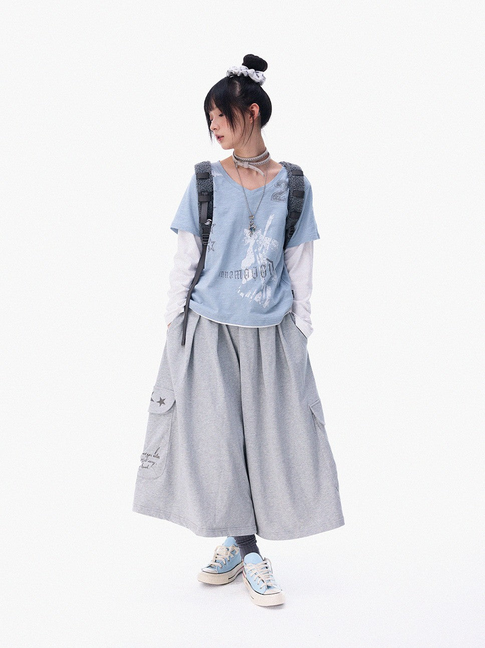 innomoood Distressed Printed Faux Layer V-neck Women&