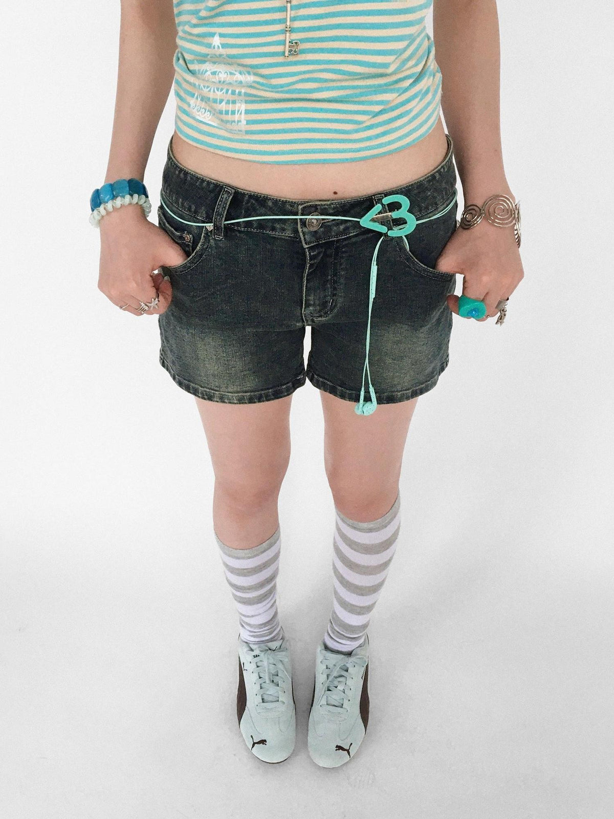 innomoood Distressed Vintage Wash Low Waist Stretch Women&