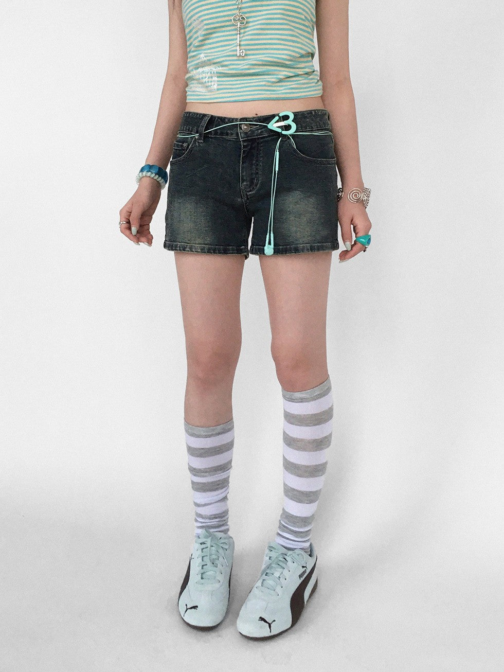 innomoood Distressed Vintage Wash Low Waist Stretch Women&