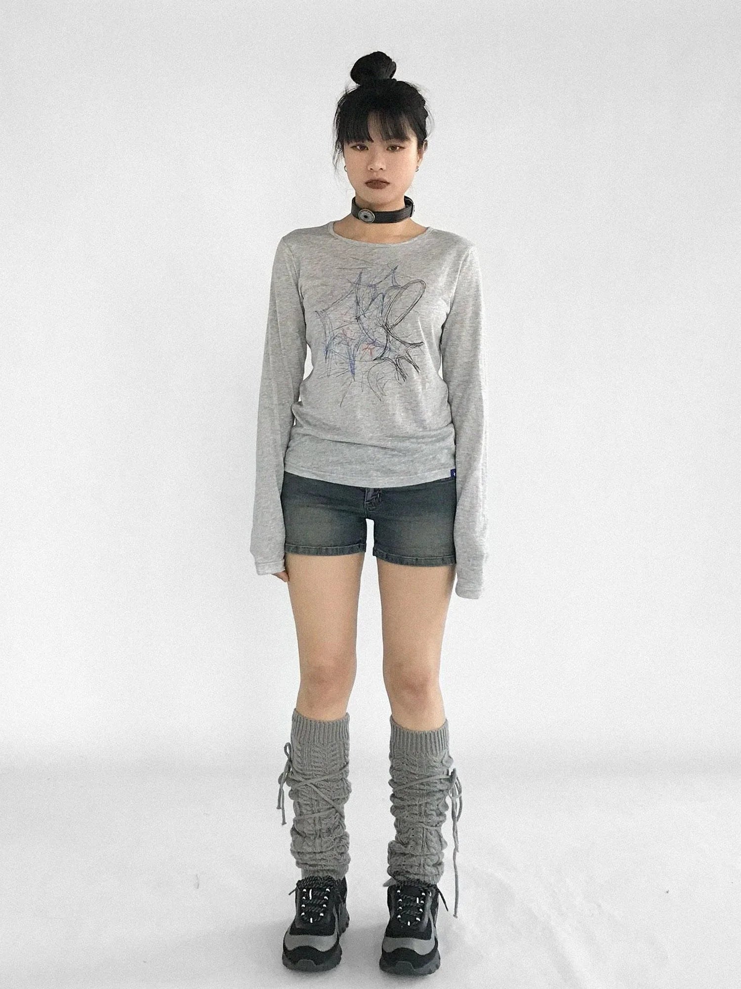 Doodle Line Graphic Tee And Long Sleeve Two Piece Set