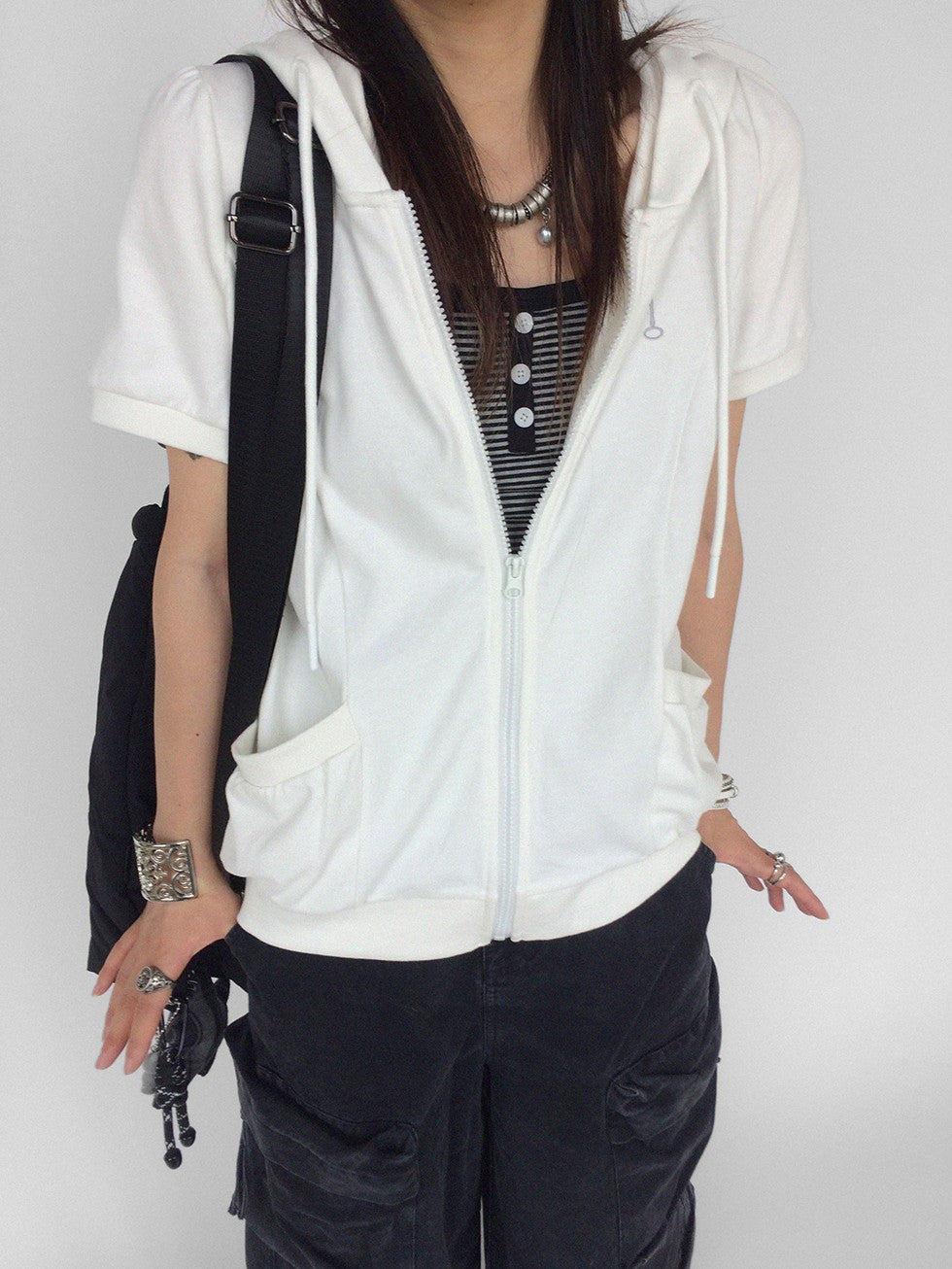 innomoood Embroidered Short Sleeve Solid Casual Women&