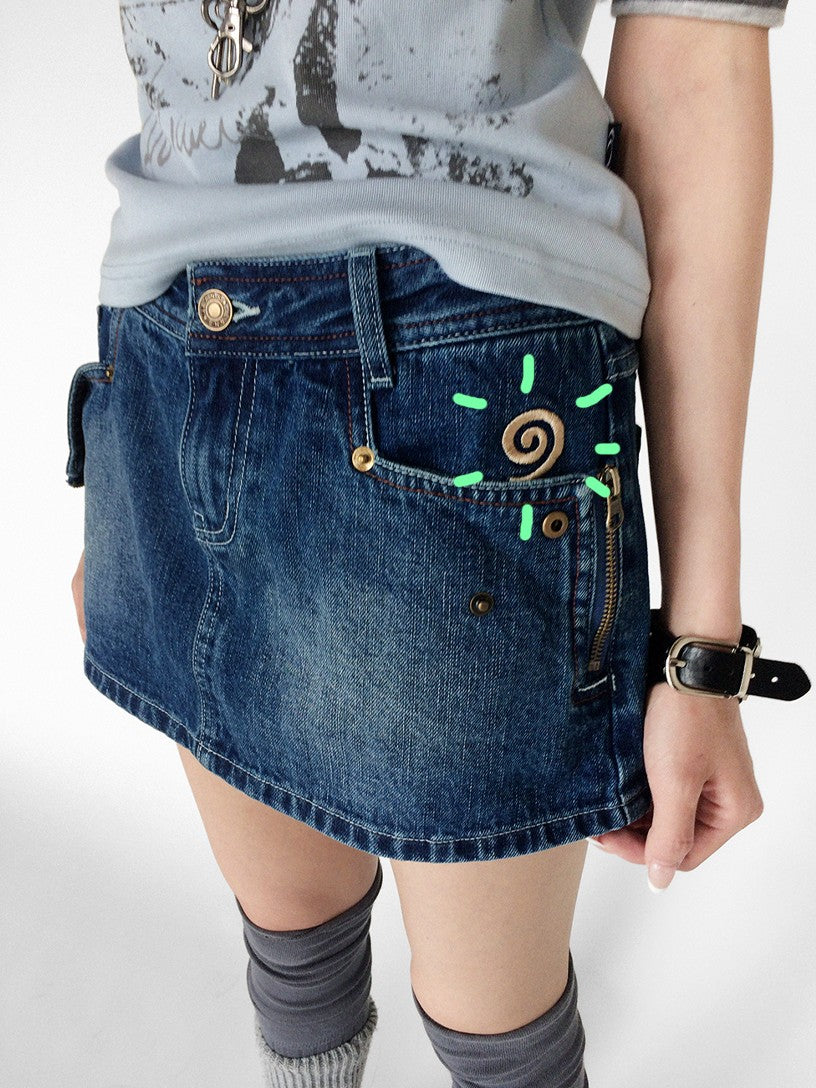 innomoood Embroidered Washed Distressed Front Zipper Low Waist Women&