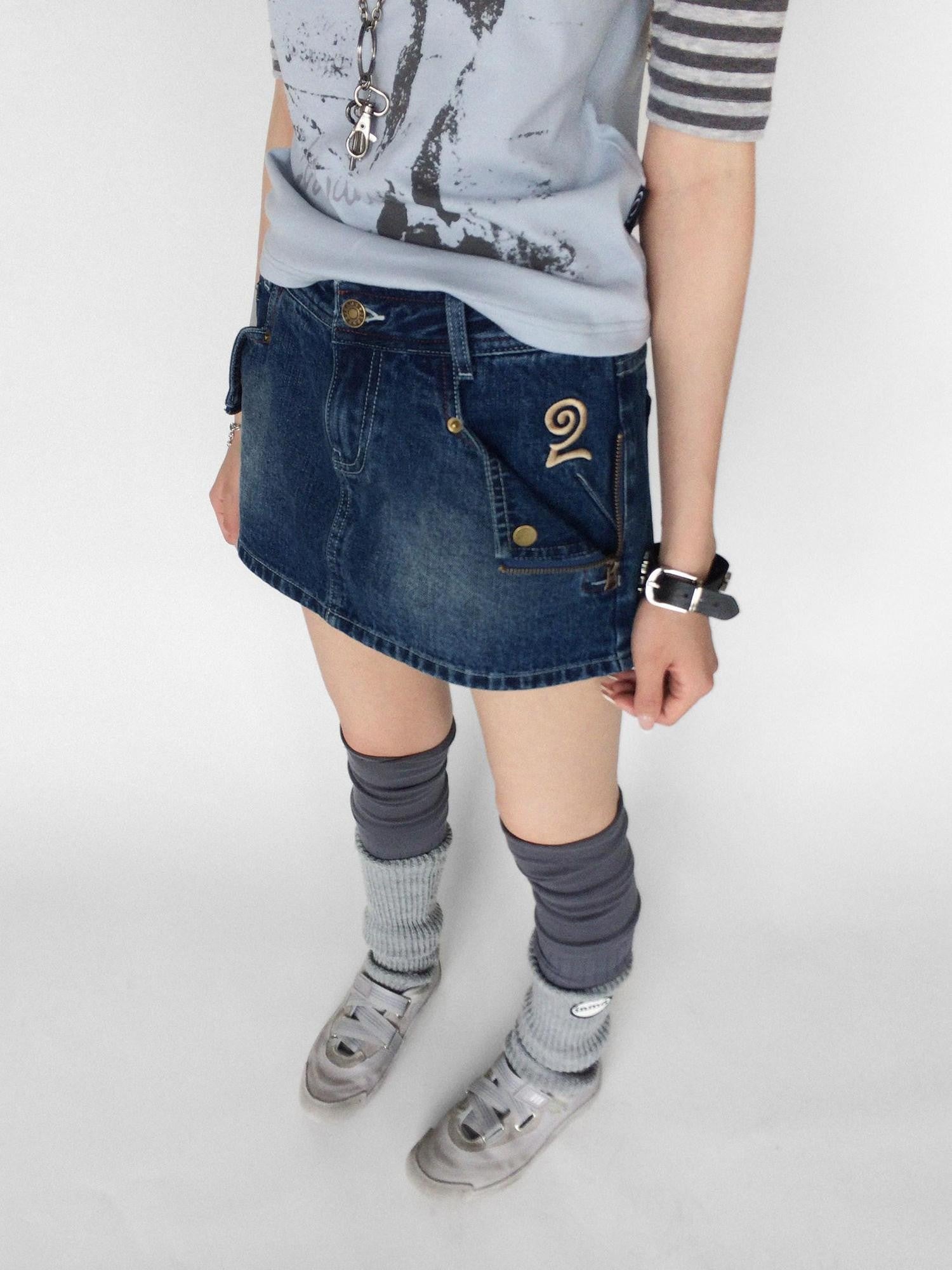 innomoood Embroidered Washed Distressed Front Zipper Low Waist Women&