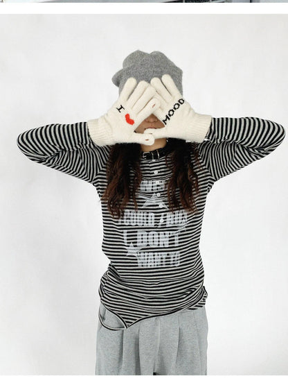 Emotional Touchscreen Wool Gloves With Heart Pattern