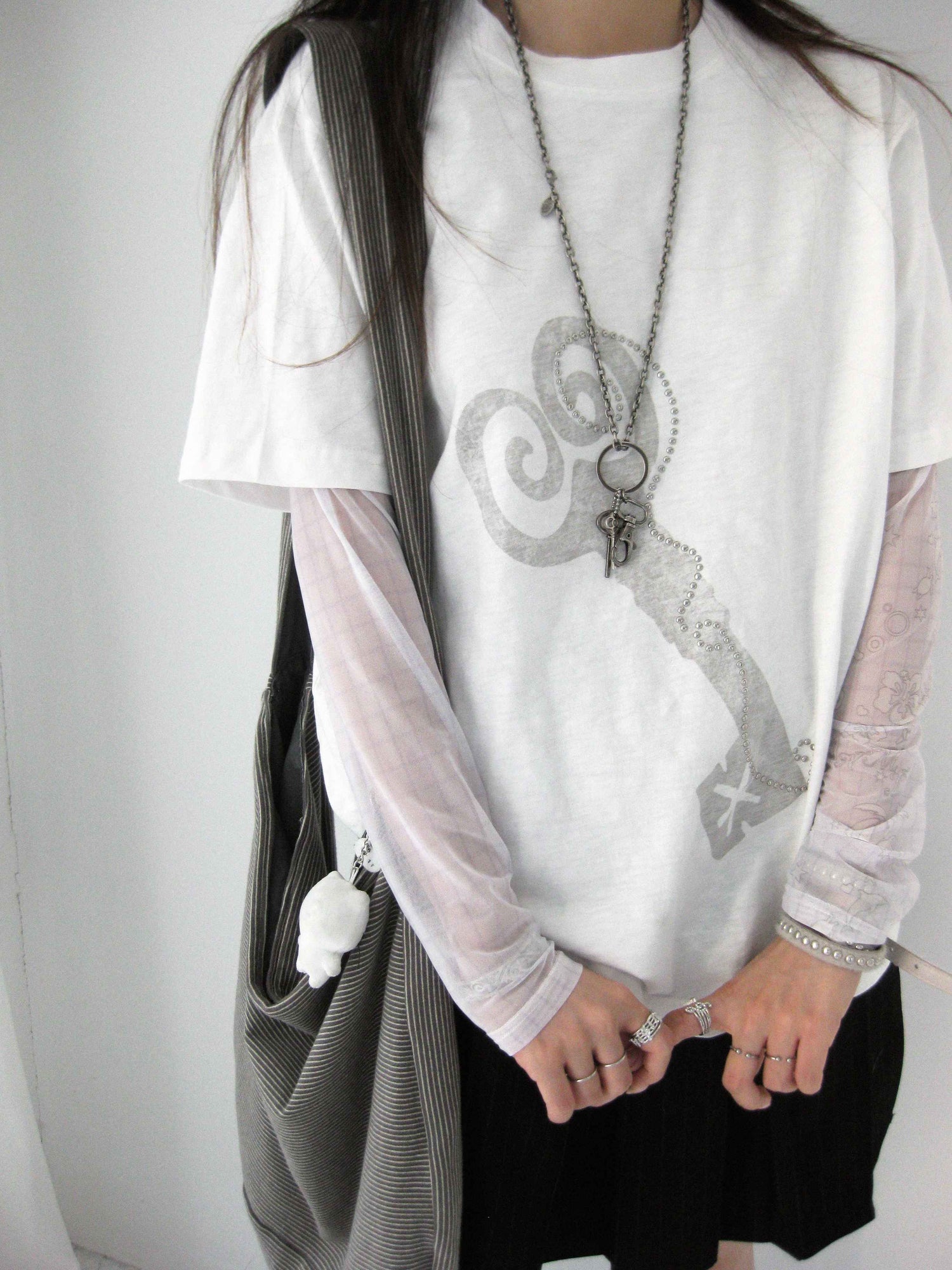 innomoood Key Print Metallic Foil Round Neck Women&