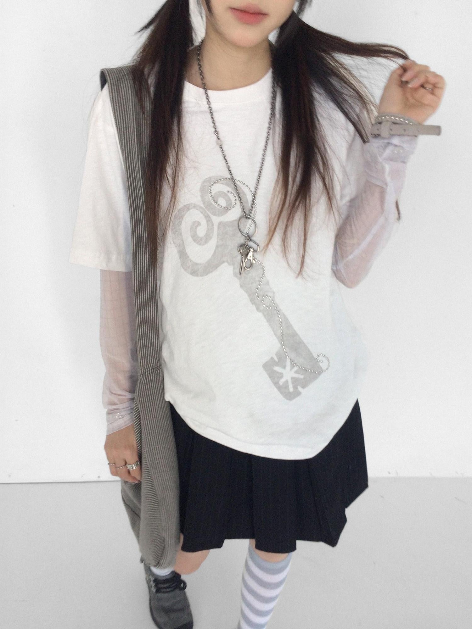 innomoood Key Print Metallic Foil Round Neck Women&