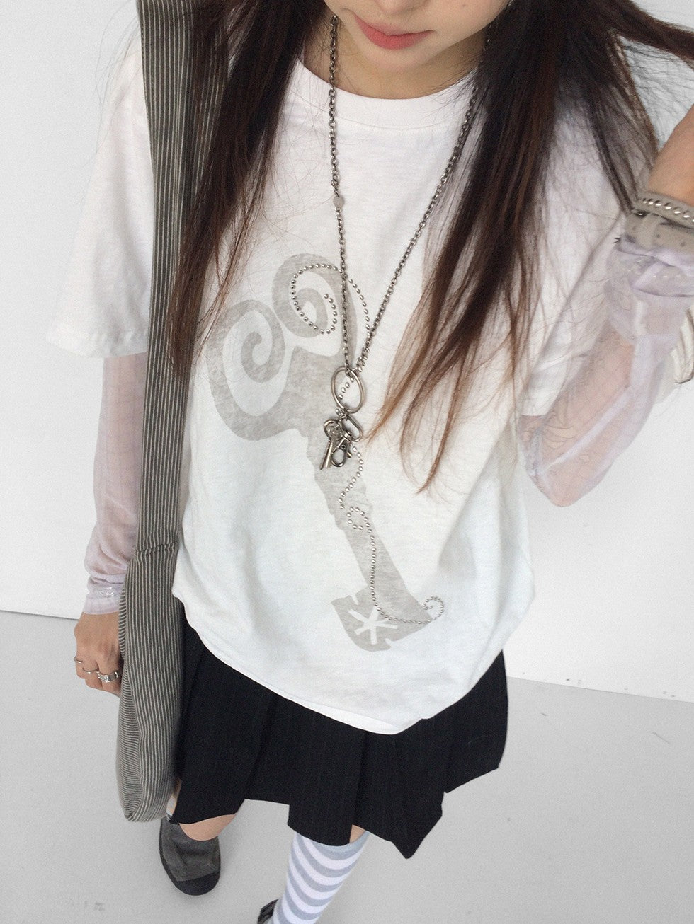 innomoood Key Print Metallic Foil Round Neck Women&