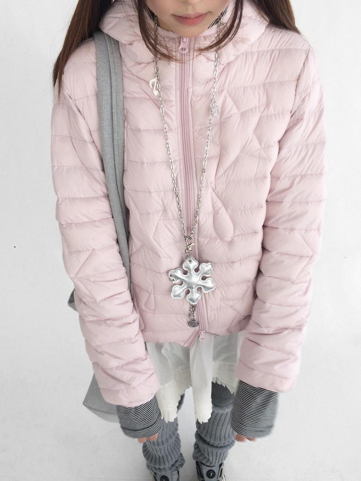 innomoood Lightweight 90 Fill White Duck Down Straight Hooded Short Women Down Jacket