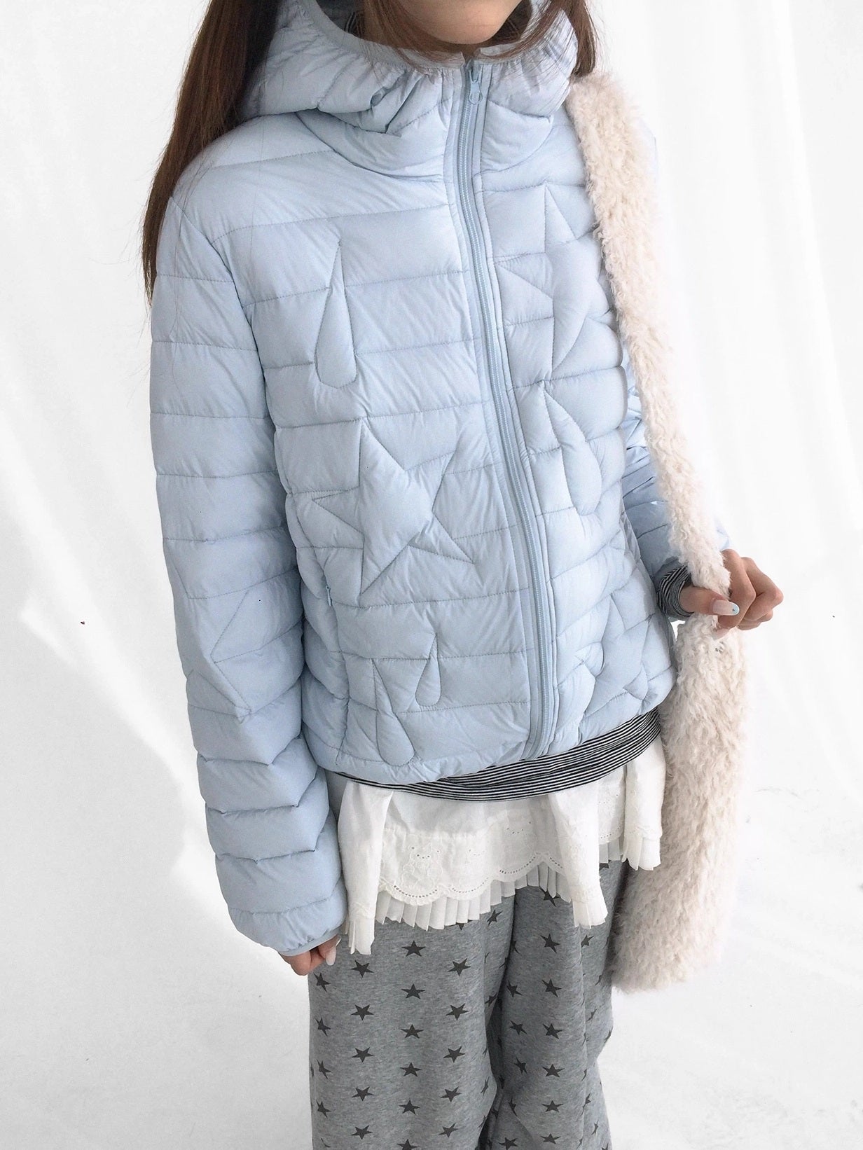 innomoood Lightweight 90 Fill White Duck Down Straight Hooded Short Women Down Jacket