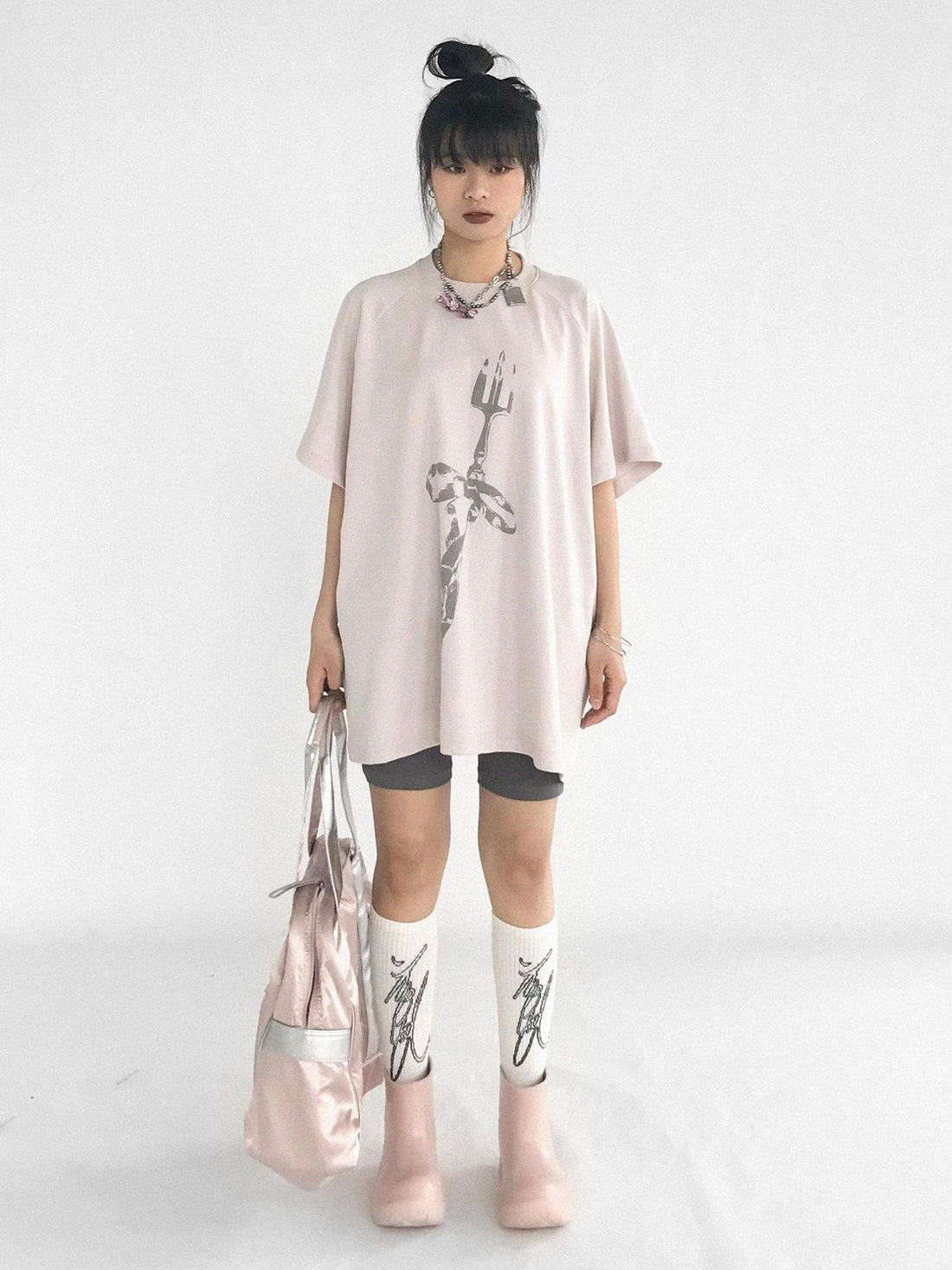 innomoood Lightweight Breathable Love Is A Gift T-Shirt