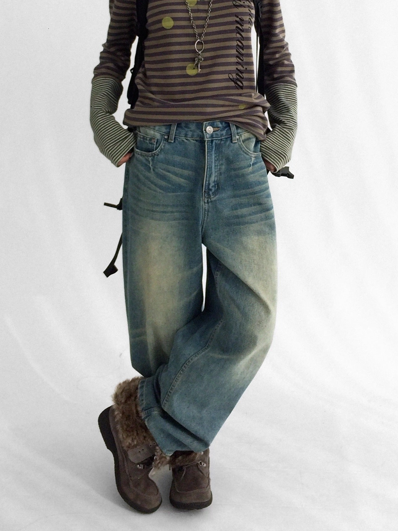 innomoood Machine Embroidered Vintage Straight Natural Waist Casual Unisex Denim Jeans