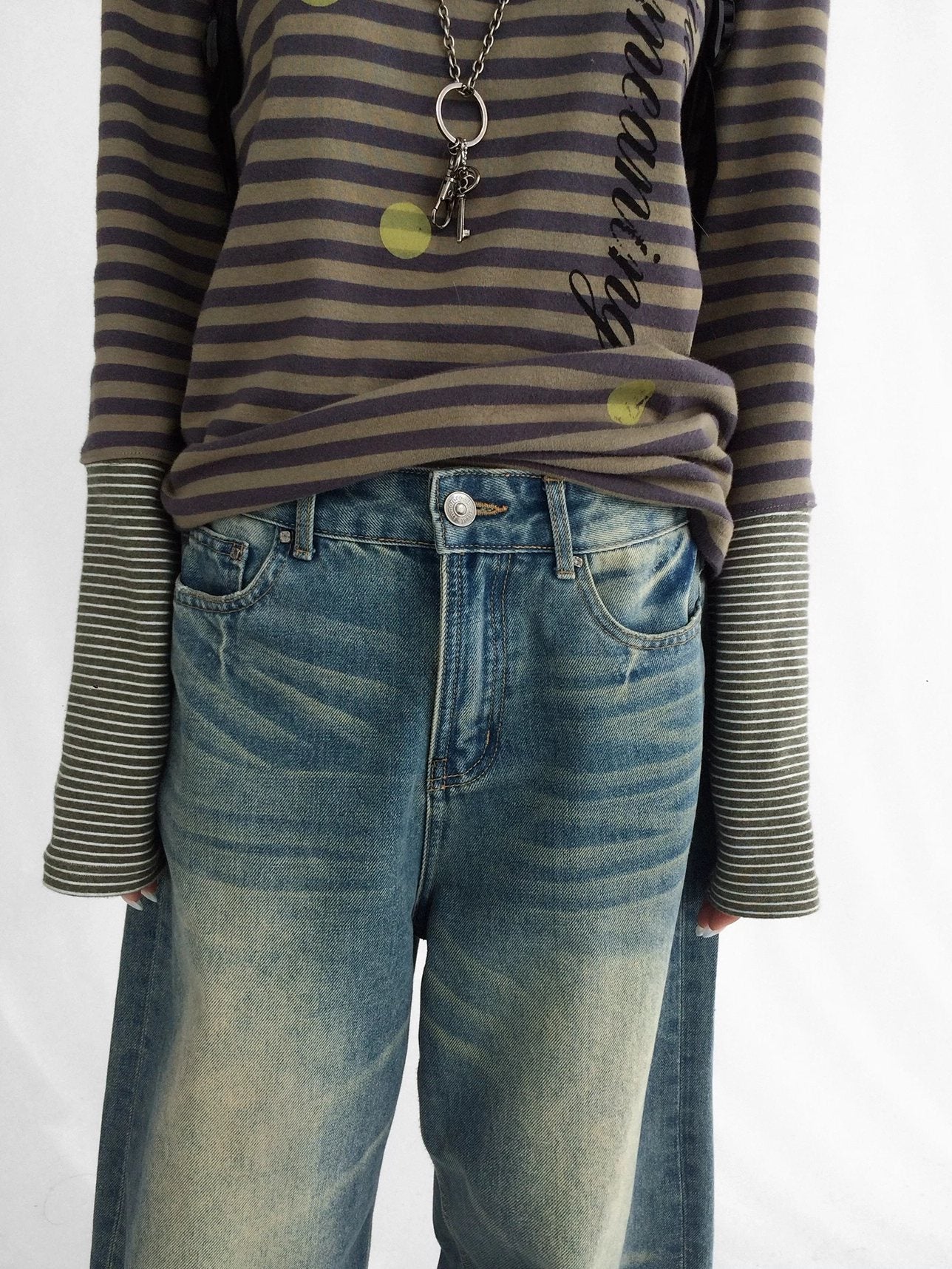 innomoood Machine Embroidered Vintage Straight Natural Waist Casual Unisex Denim Jeans