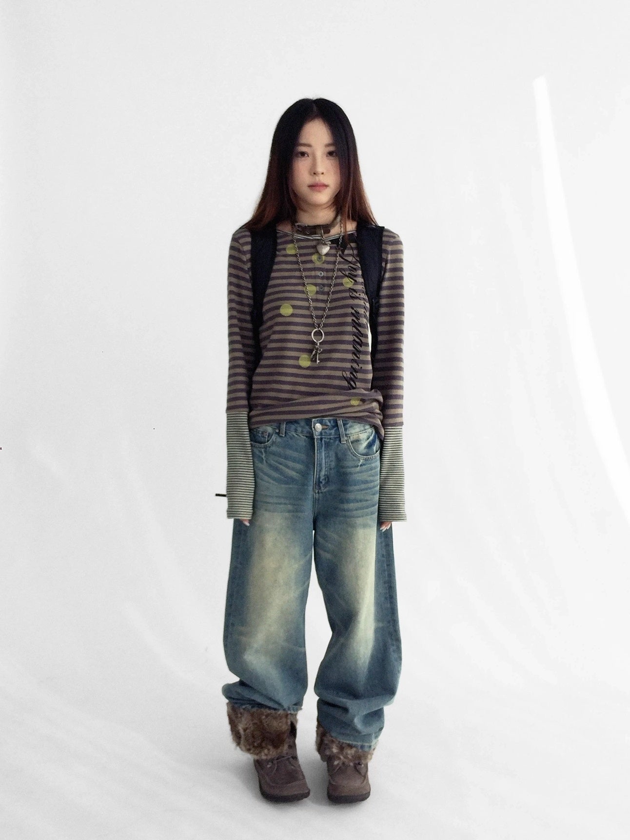 innomoood Machine Embroidered Vintage Straight Natural Waist Casual Unisex Denim Jeans