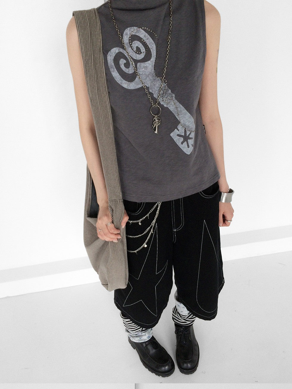 innomoood Memory Key Print Fishtail Half Collar Slim Fit Women&