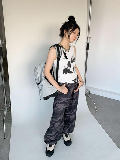 innomoood Moth Print Sleeveless Stretch Vest