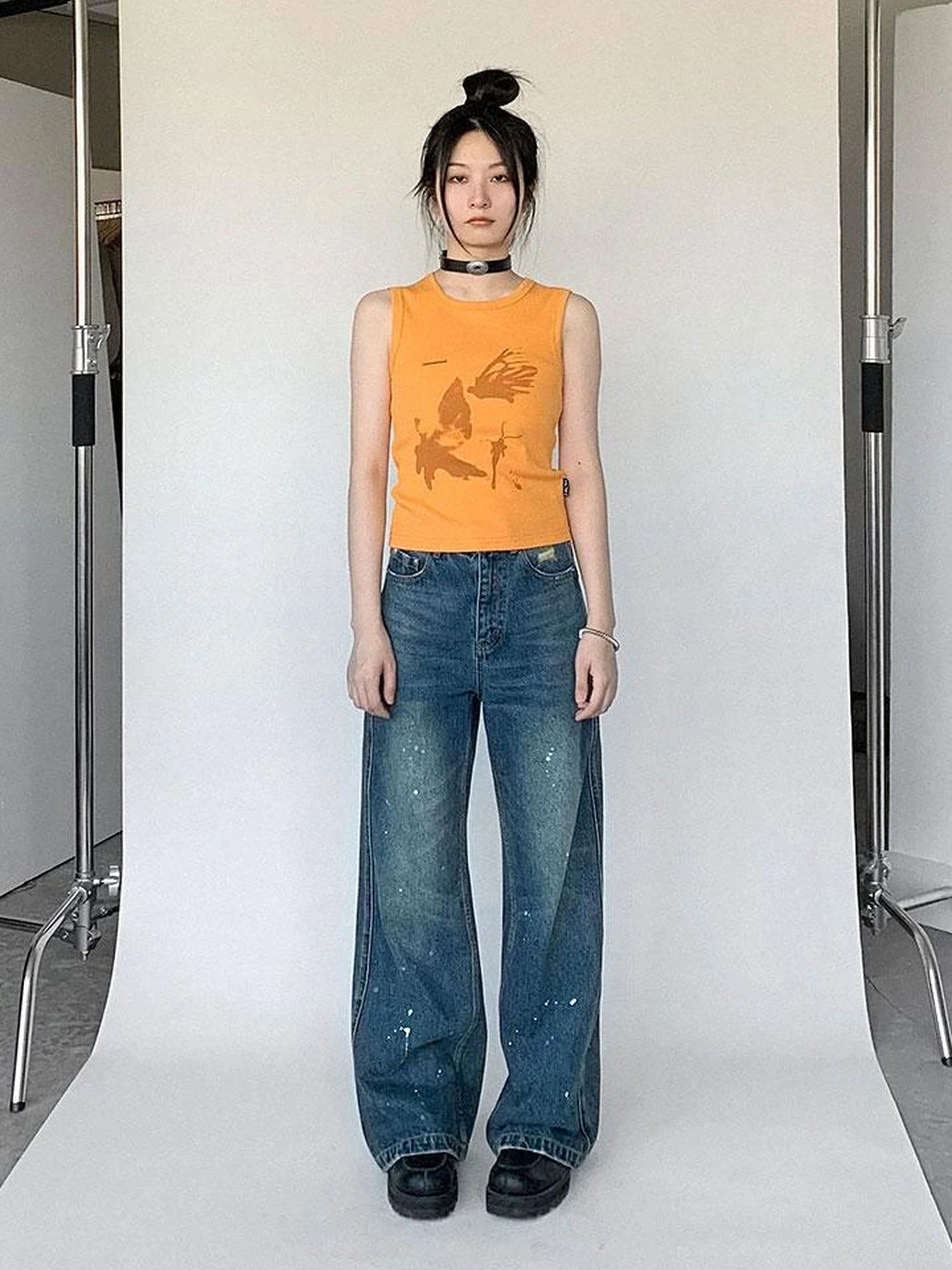 Moth Print Sleeveless Stretch Vest