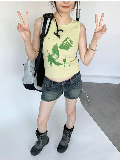 Moth Print Sleeveless Stretch Vest