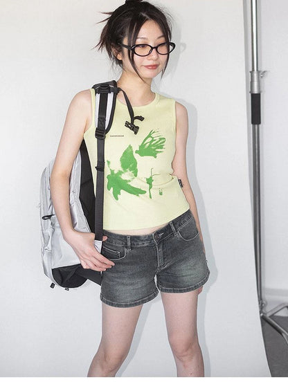 Moth Print Sleeveless Stretch Vest