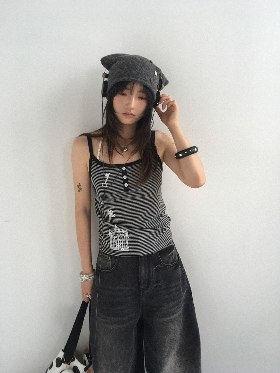 innomoood Multicolor Striped Silver Foil Print Slim Fit Women&