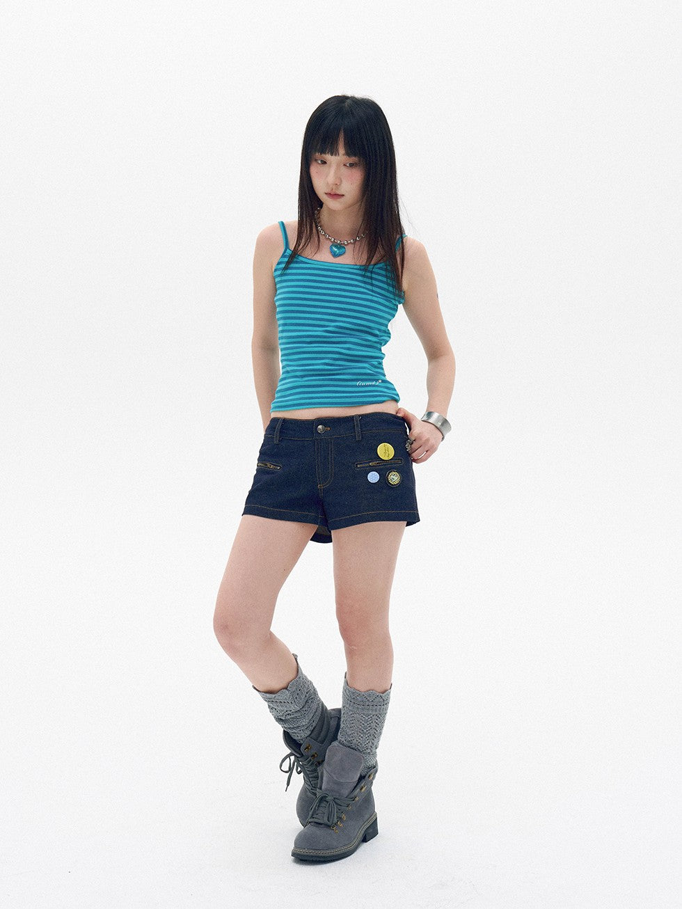 innomoood Raw Indigo Vintage Zipper Ultra Short Low Rise Women&