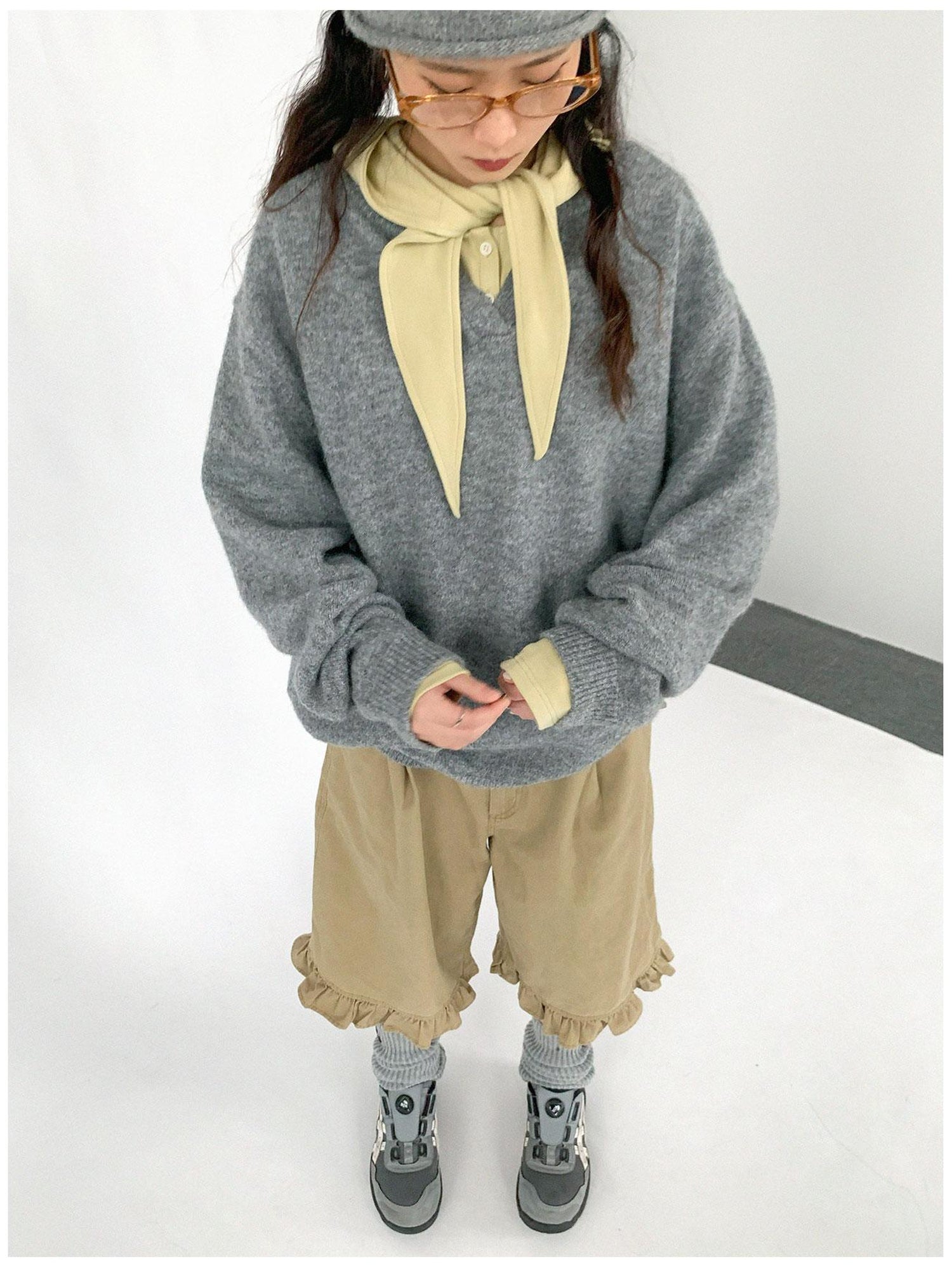 innomoood Relaxed V-Neck Wool Blend Knit Sweater