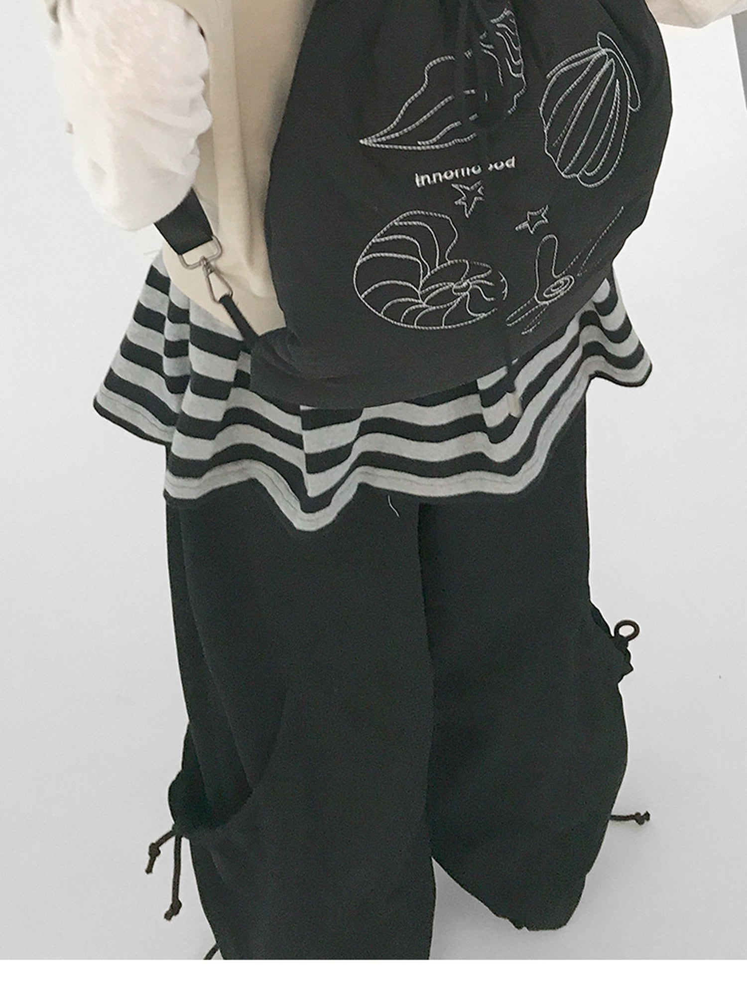 innomoood Roam Free Sing Alone Vintage Washed Hooded Short Sleeve Top