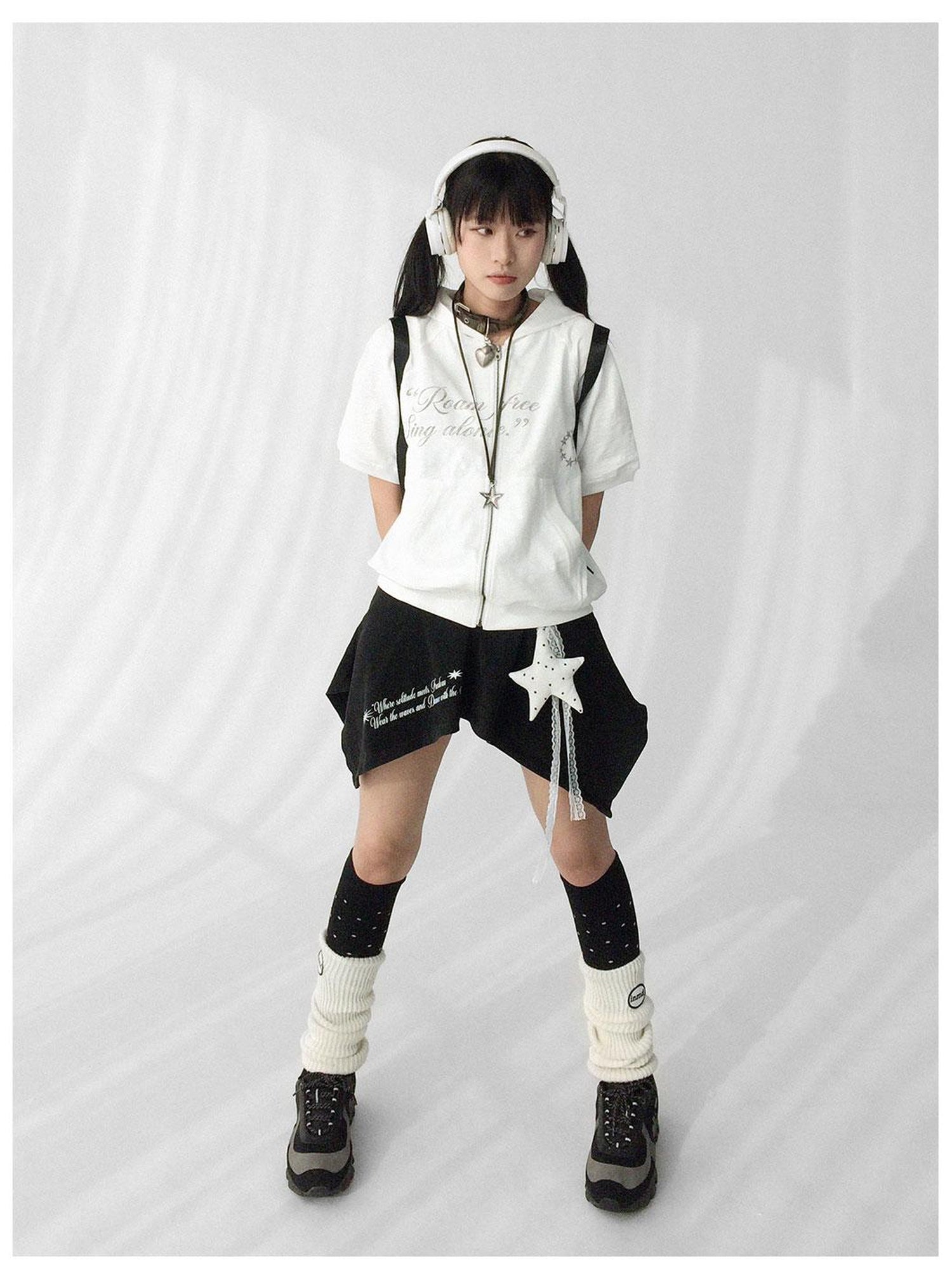 innomoood Roam Free Sing Alone Vintage Washed Hooded Short Sleeve Top