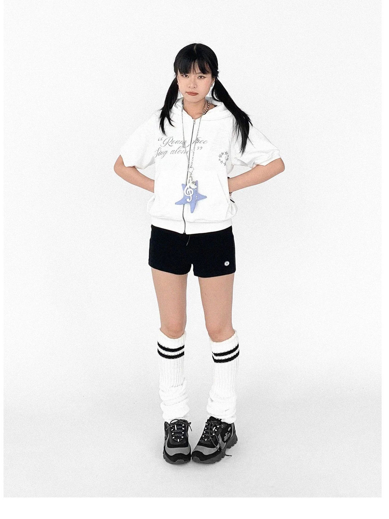 Shell Note Star Pendant Necklace