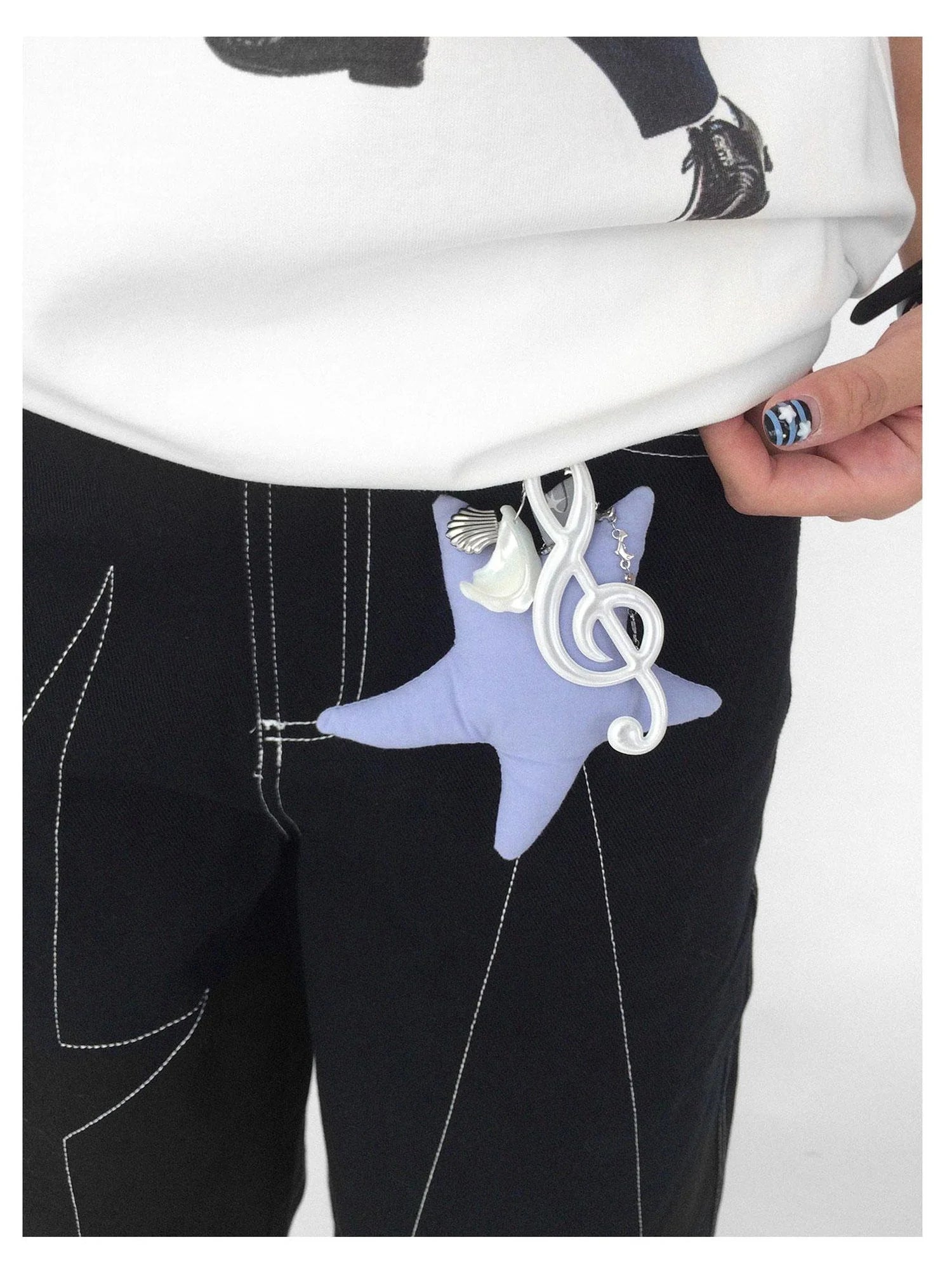 Shell Note Star Pendant Necklace
