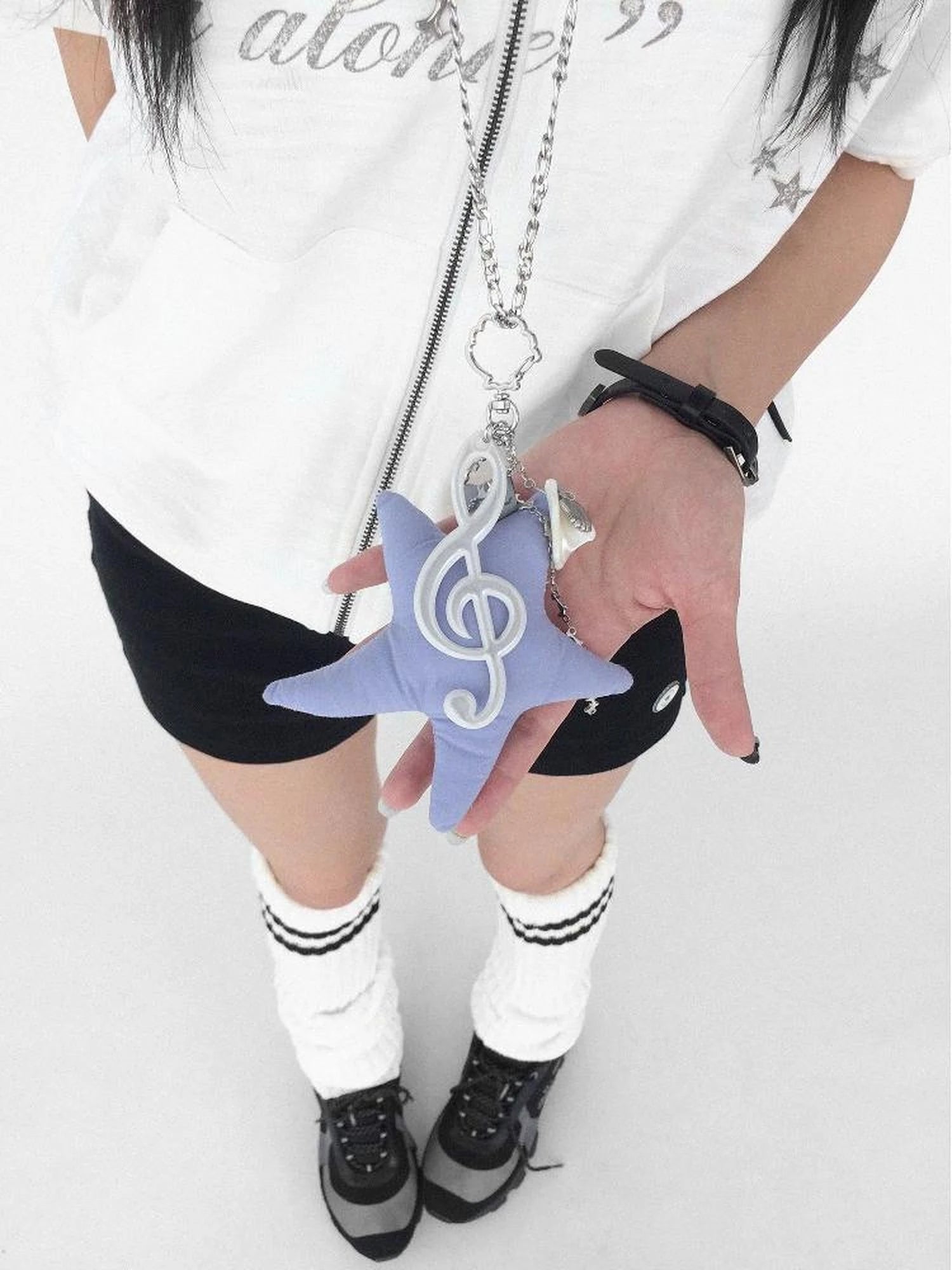 Shell Note Star Pendant Necklace