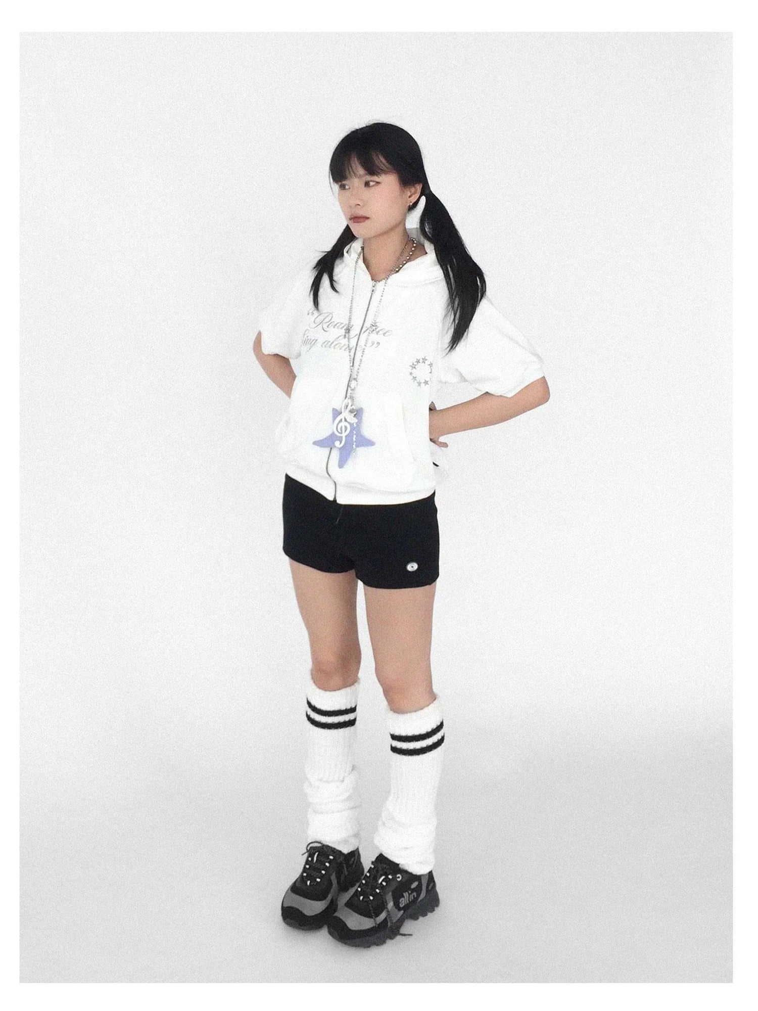 Shell Note Star Pendant Necklace