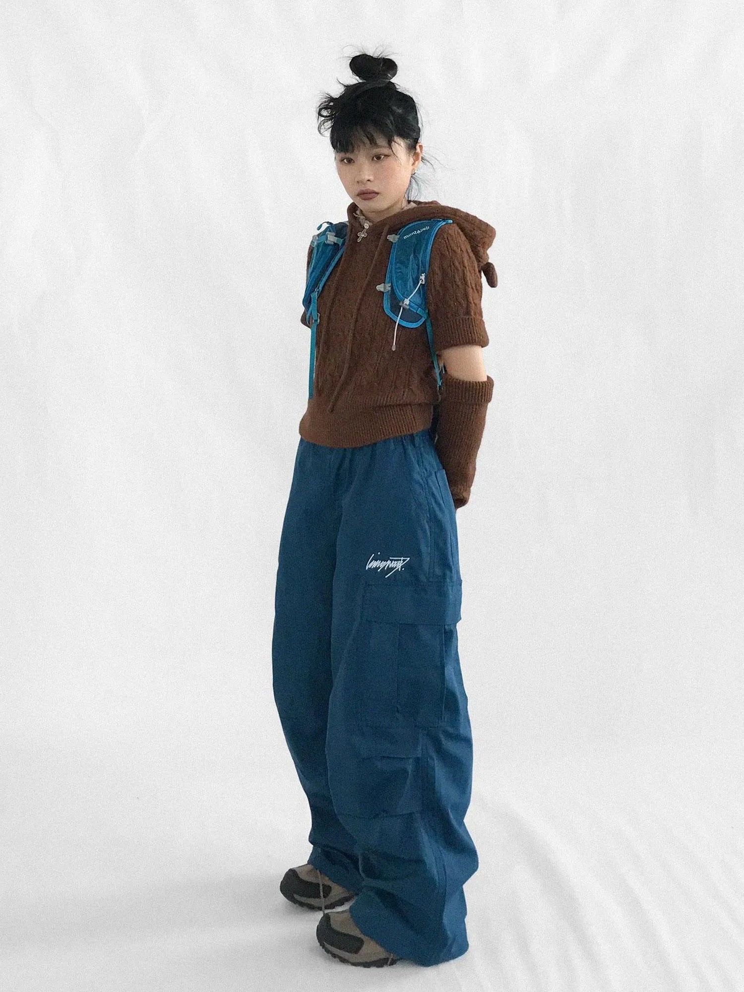 Short Sleeve Wool Sweater With Detachable Long Sleeve Cuffs