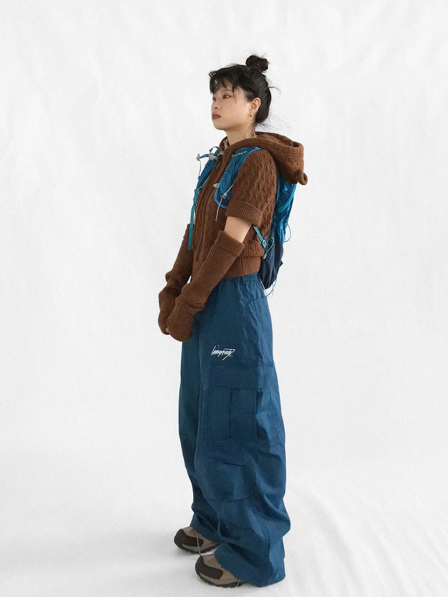 Short Sleeve Wool Sweater With Detachable Long Sleeve Cuffs