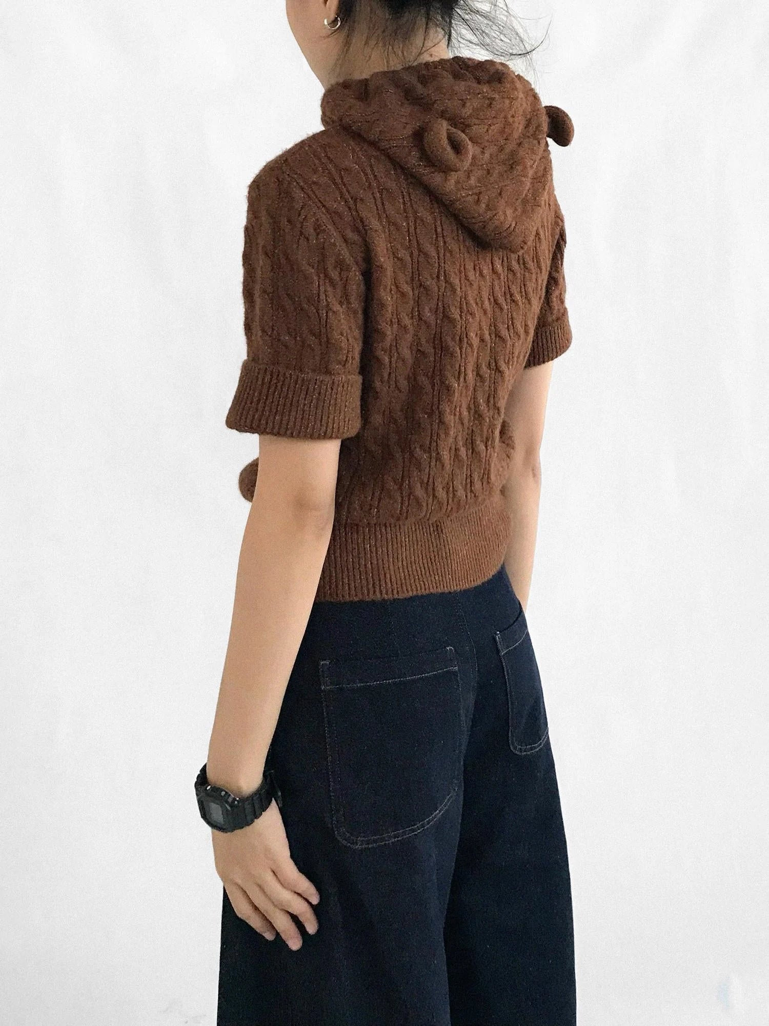 Short Sleeve Wool Sweater With Detachable Long Sleeve Cuffs