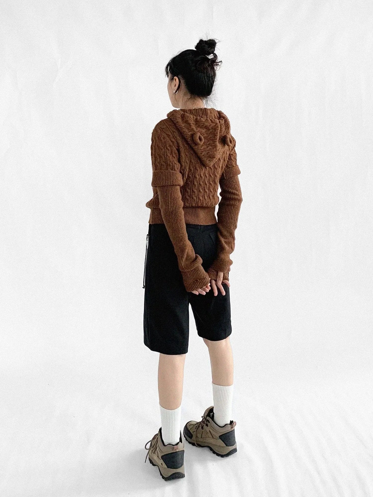 Short Sleeve Wool Sweater With Detachable Long Sleeve Cuffs