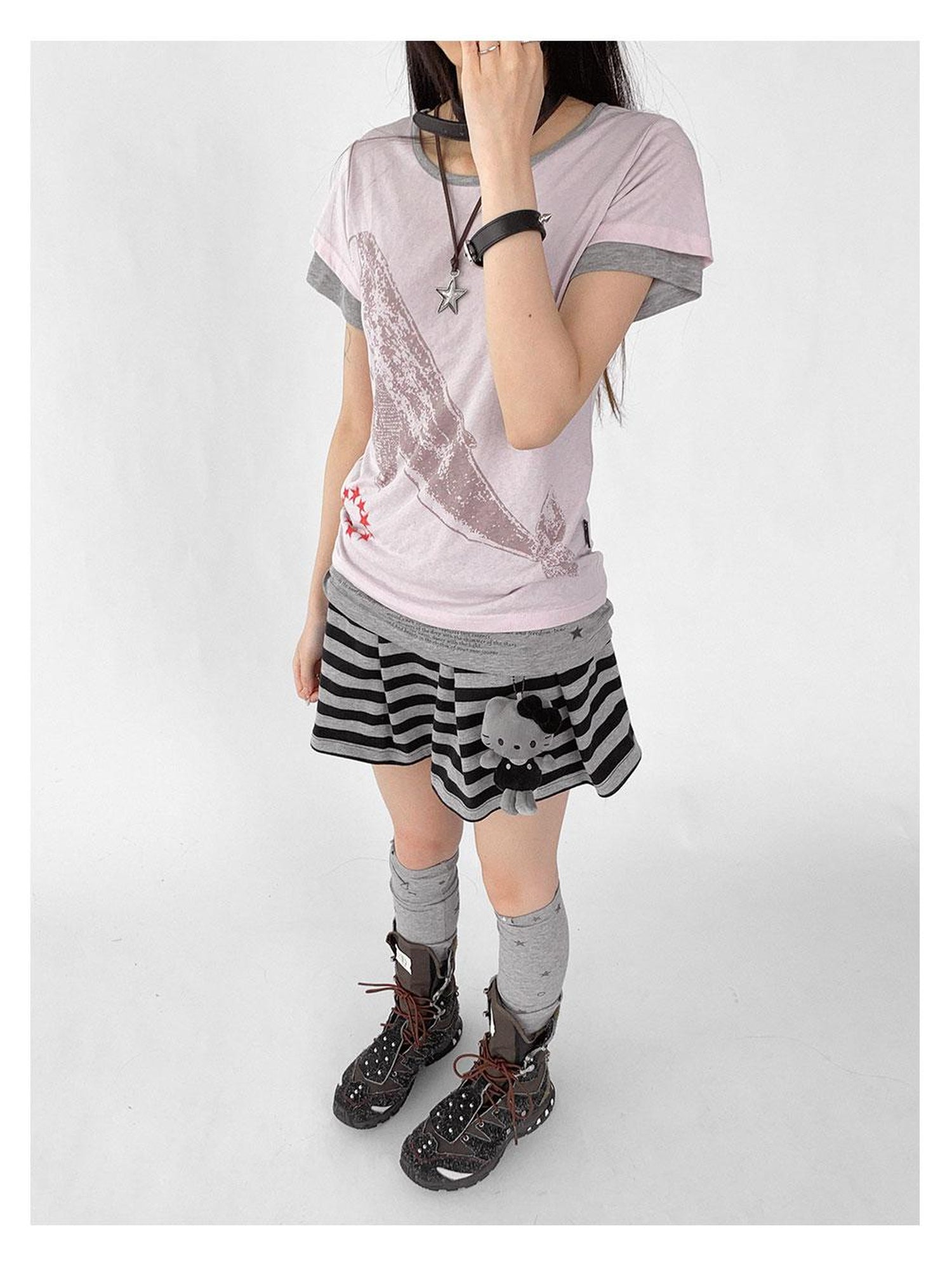 innomoood Silent Whale Embroidered Print Tee Retro Color Block Design