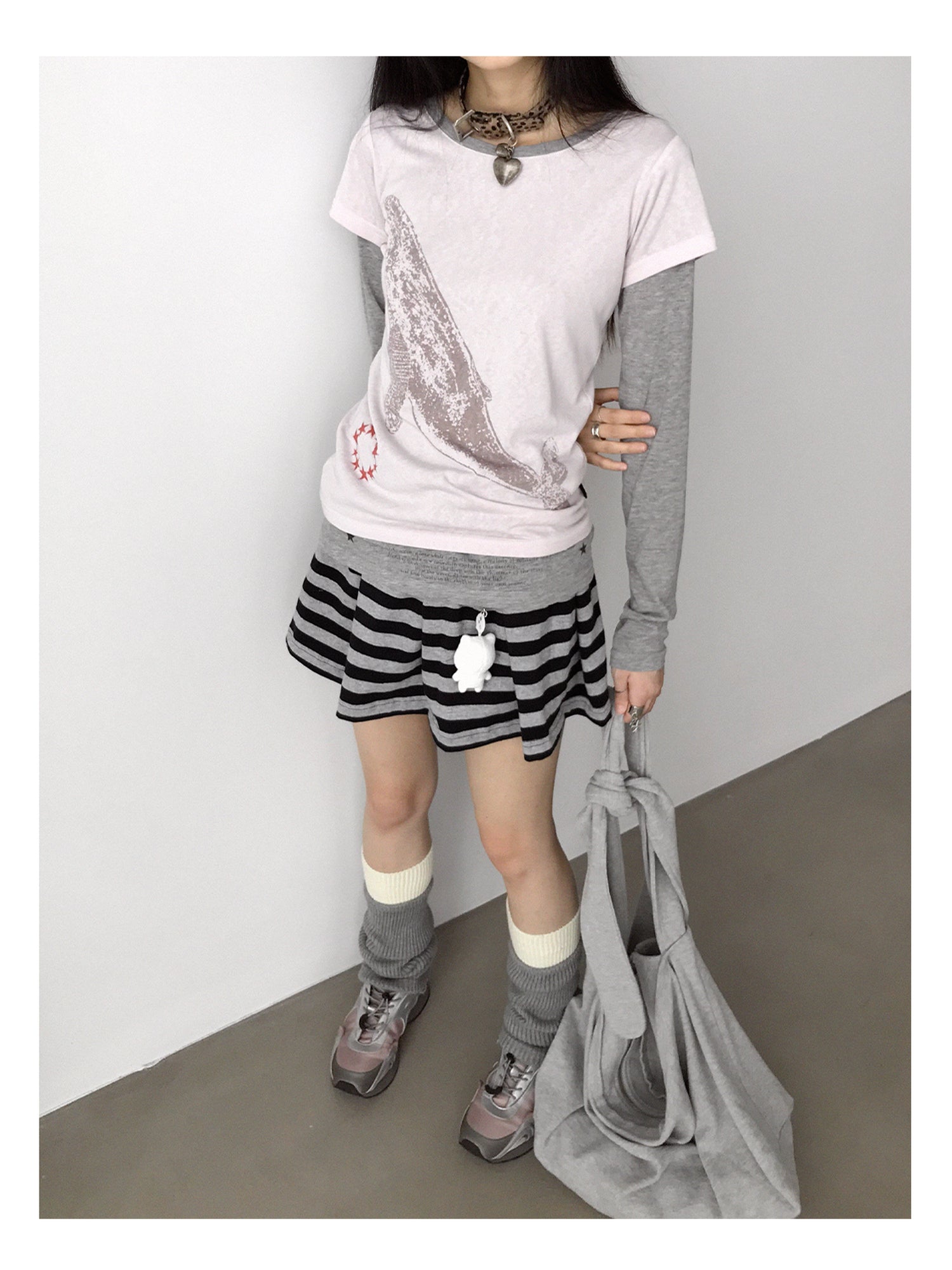 innomoood Silent Whale Embroidered Print Tee Retro Color Block Design