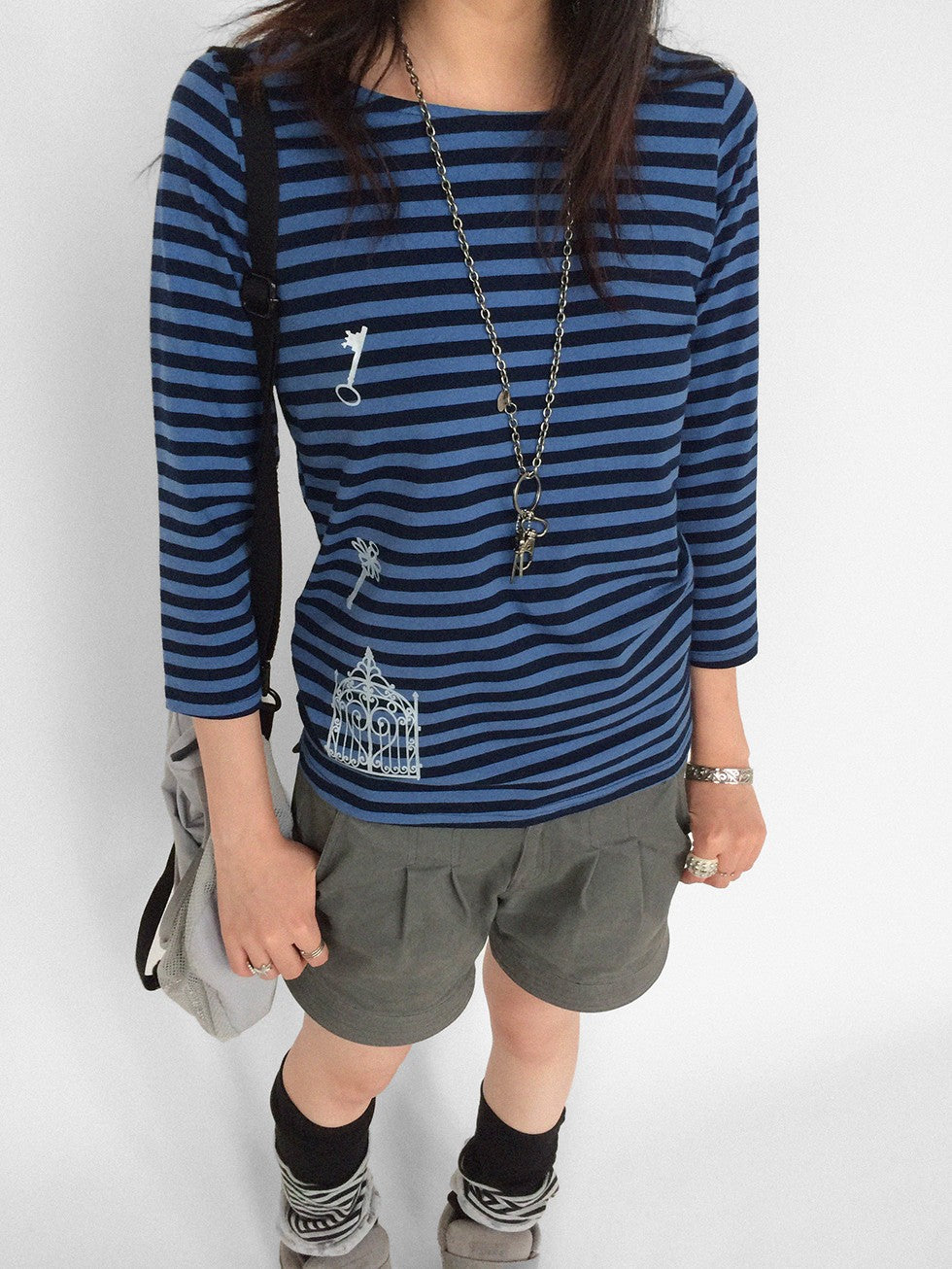innomoood Silver Foil Print Colorful Striped Round Neck Women&