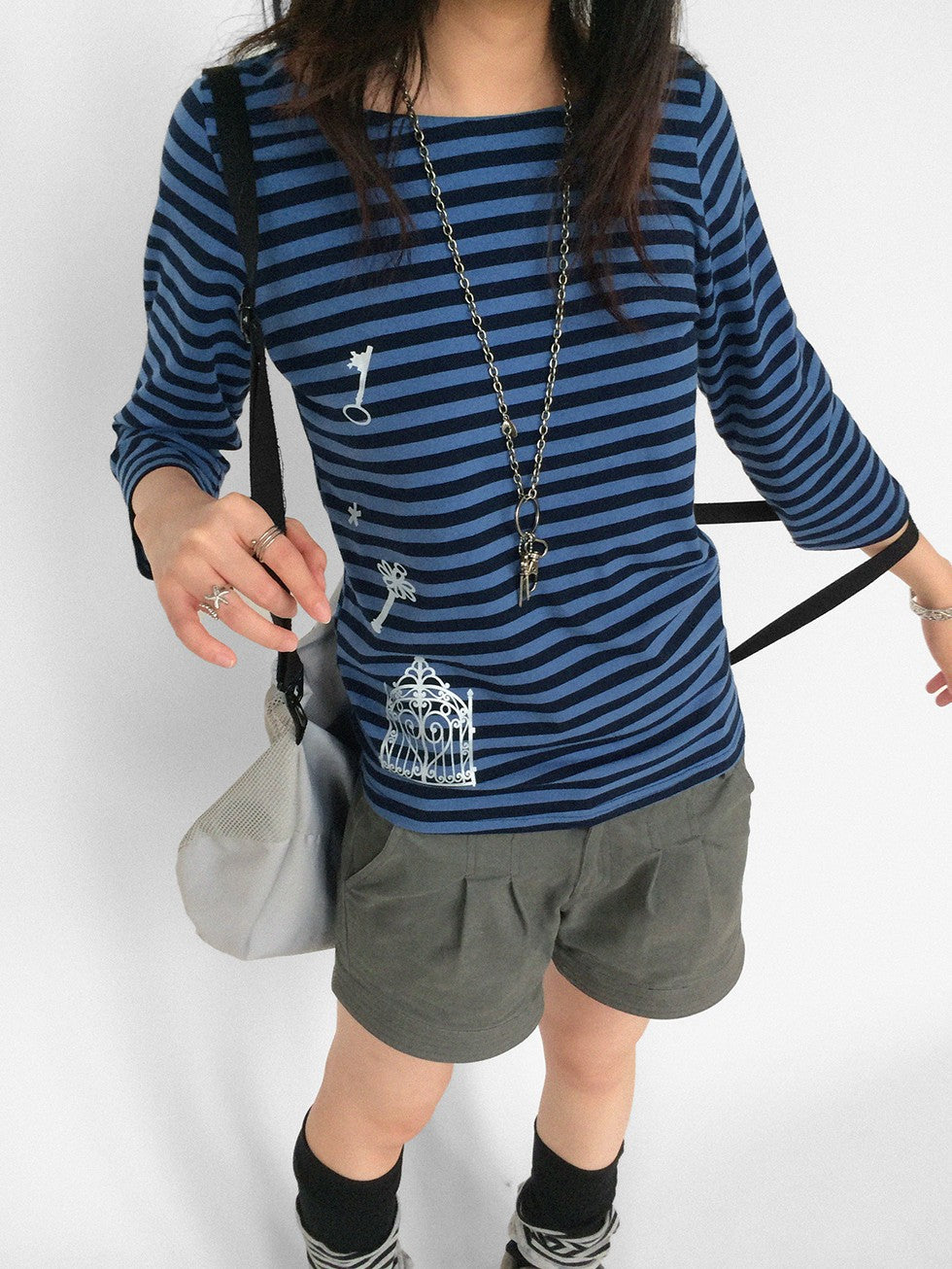 innomoood Silver Foil Print Colorful Striped Round Neck Women&
