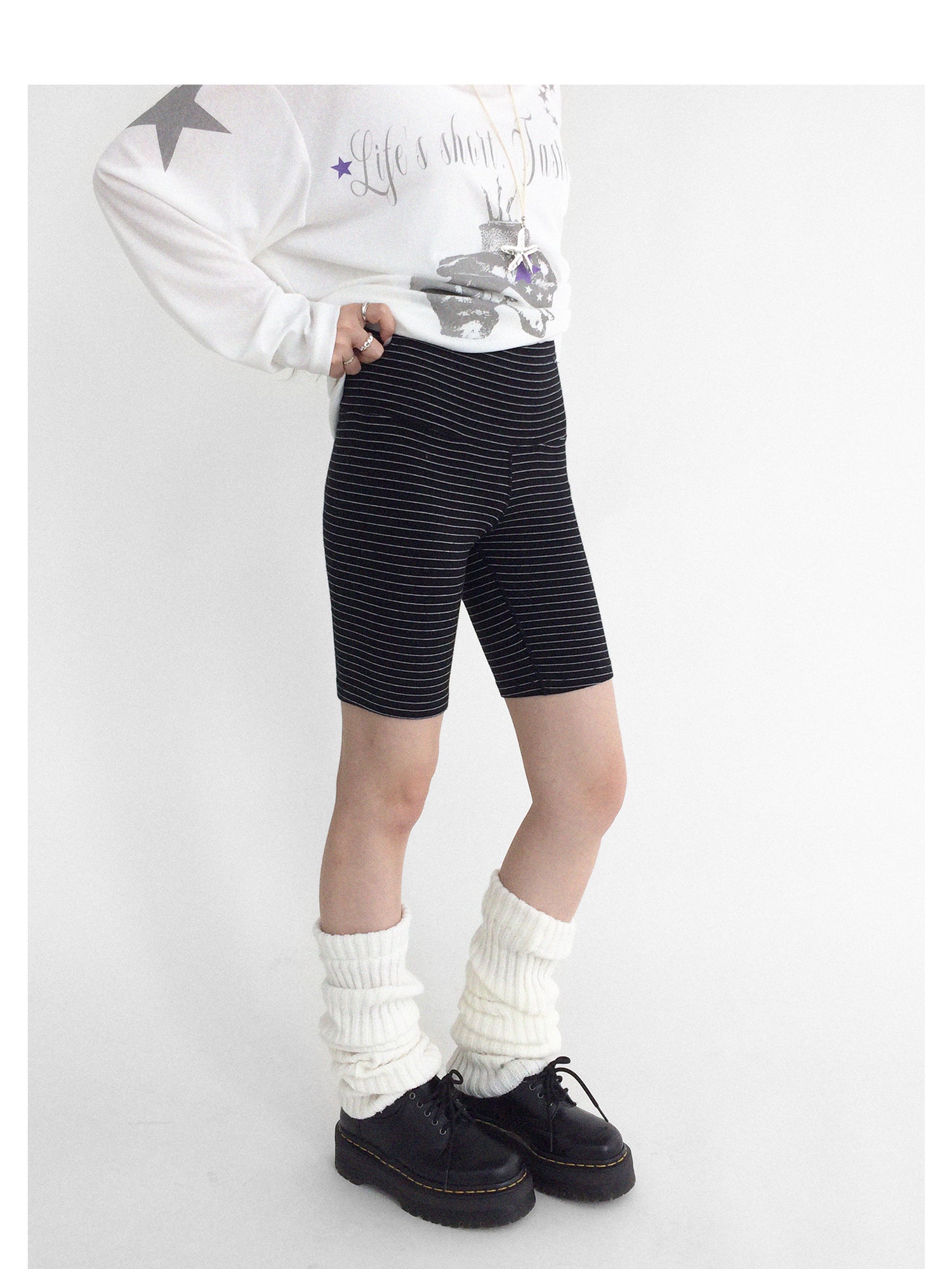 innomoood Soft Mid Rise Striped Yoga Shorts