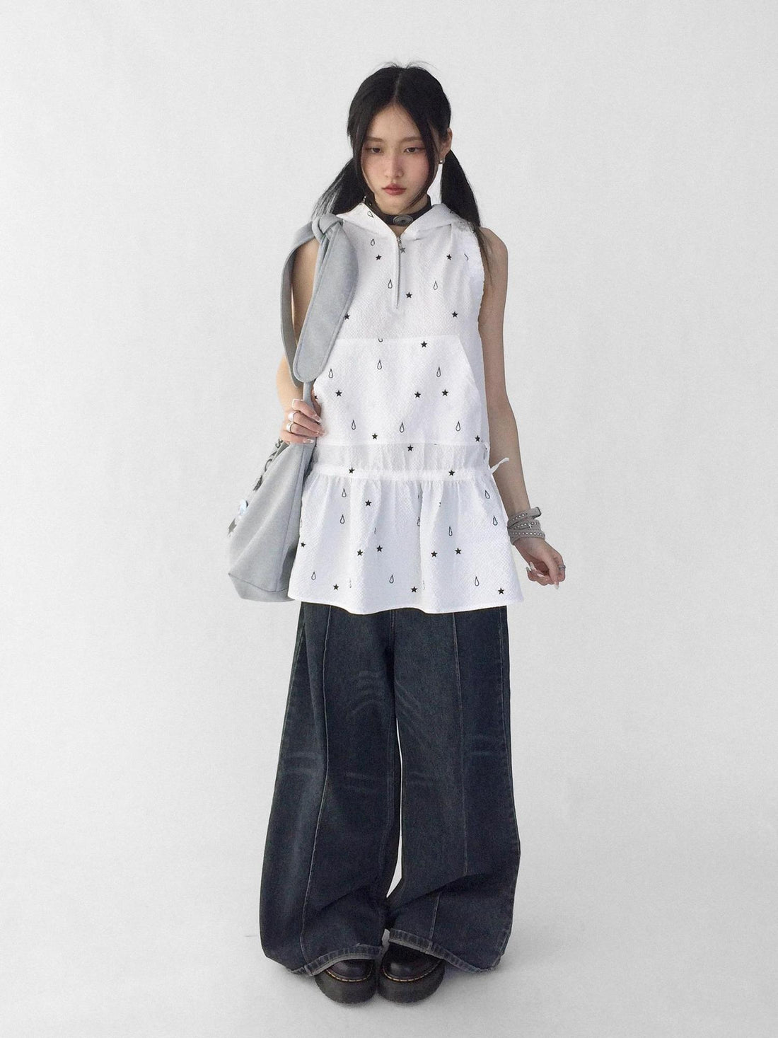 innomoood Star Drop Textured Sleeveless Smock Dress