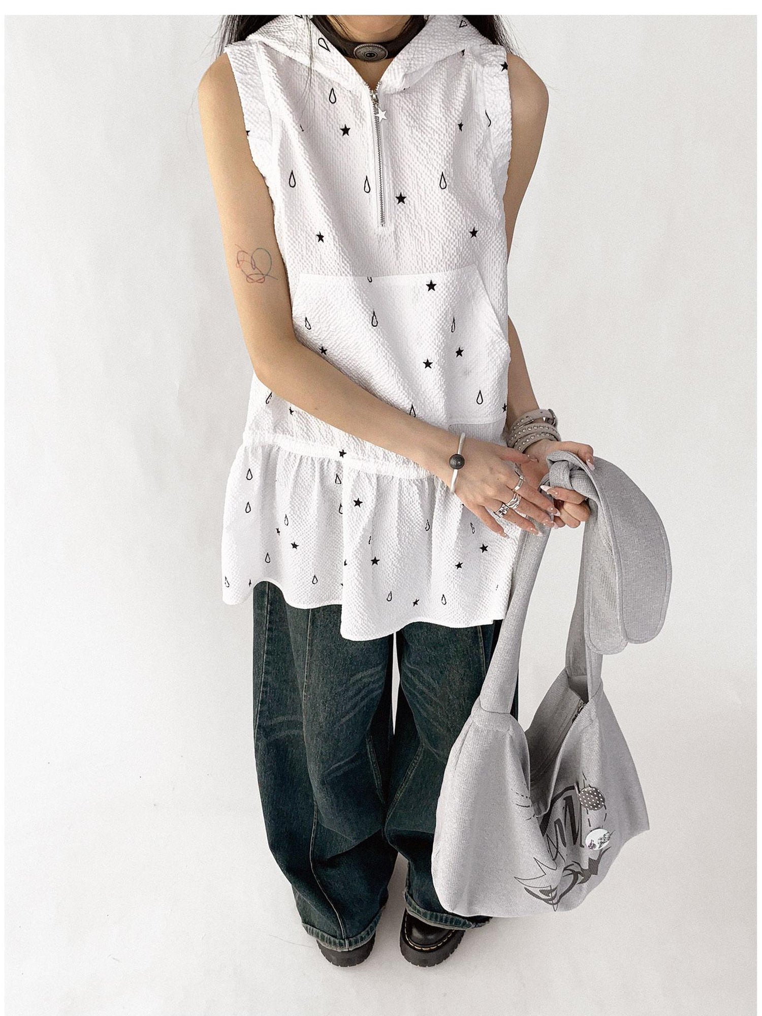 innomoood Star Drop Textured Sleeveless Smock Dress