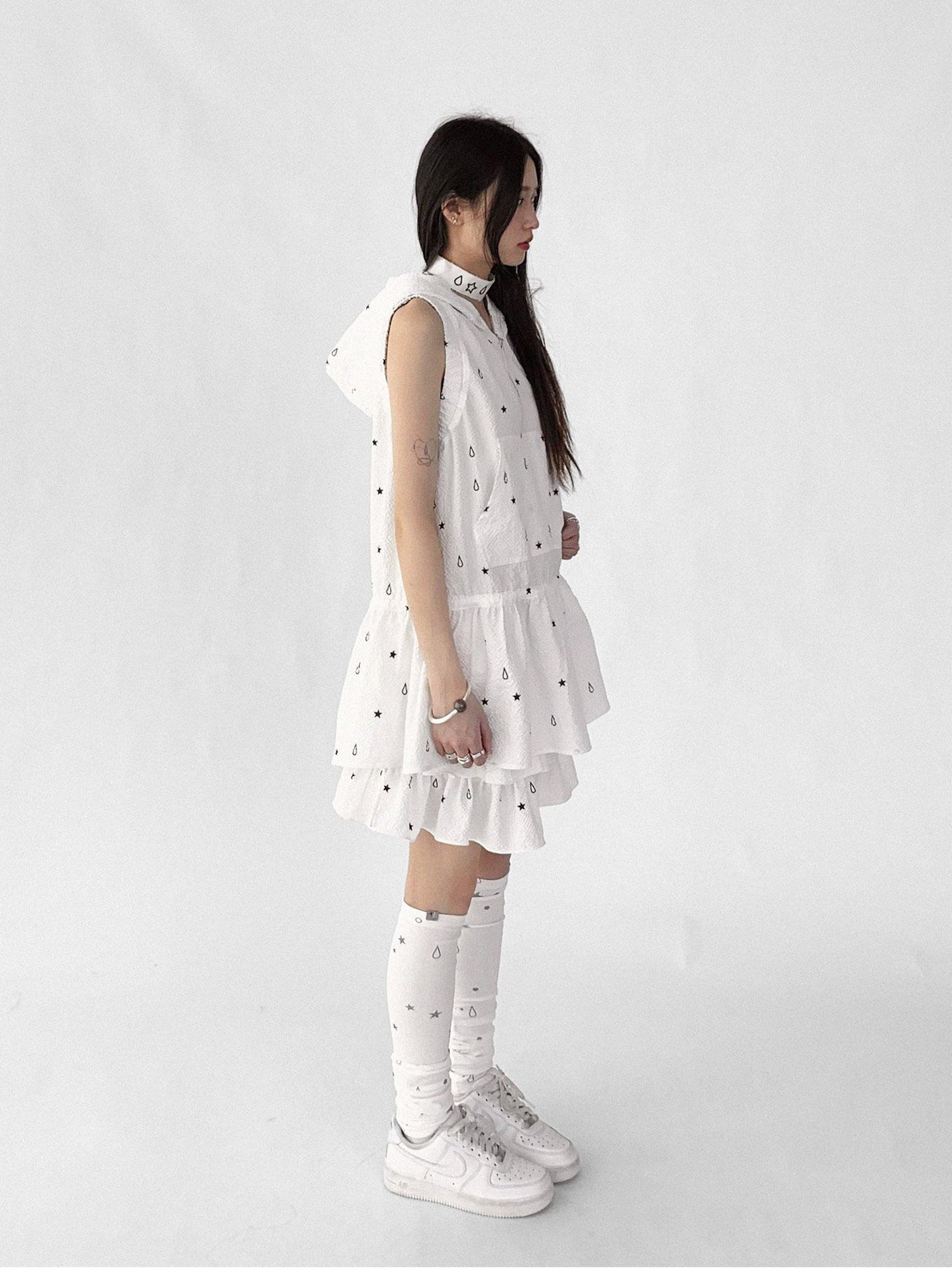innomoood Star Drop Textured Sleeveless Smock Dress